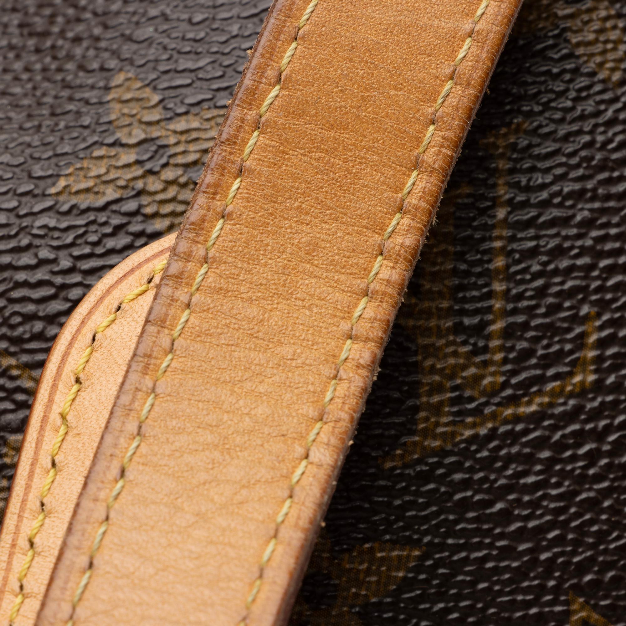 Louis Vuitton Monogram Canvas Speedy Bandouliere 30 Satchel (SHF-1ROIvf)