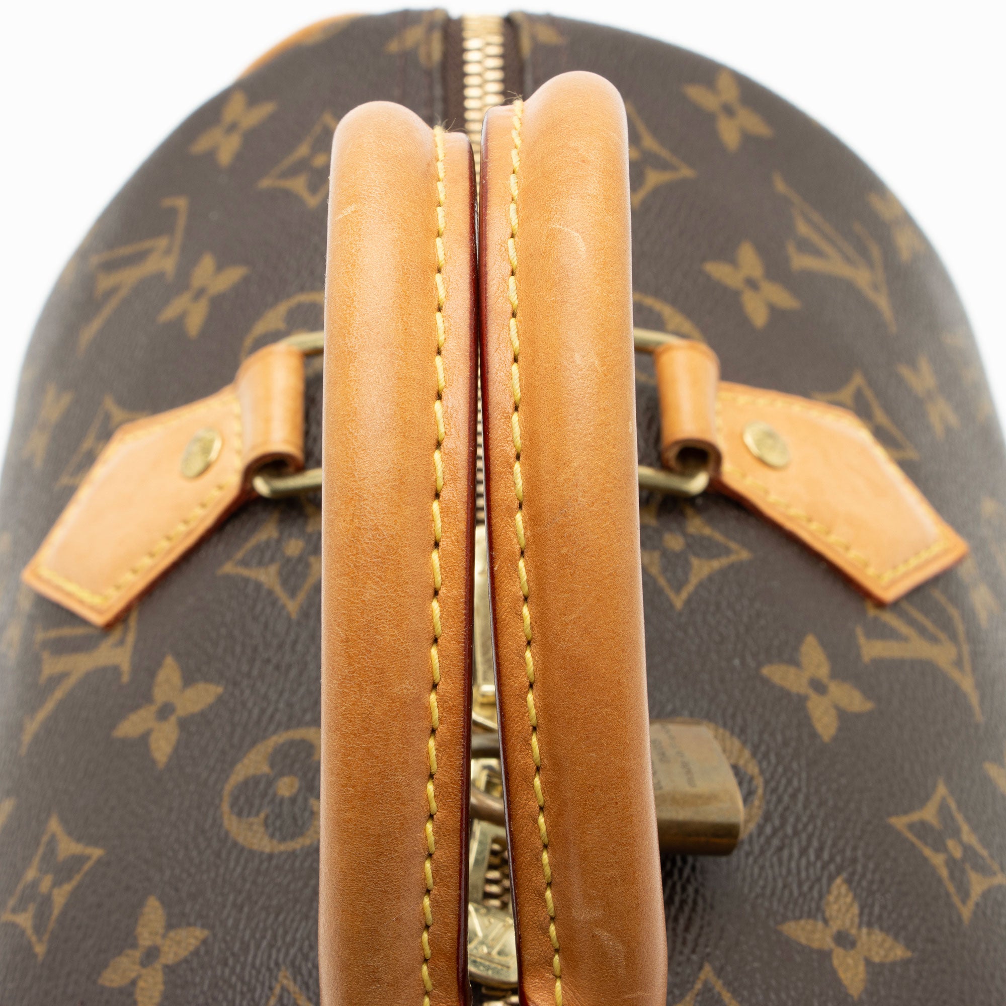 Louis Vuitton Monogram Canvas Speedy Bandouliere 30 Satchel (SHF-PUiOeA)