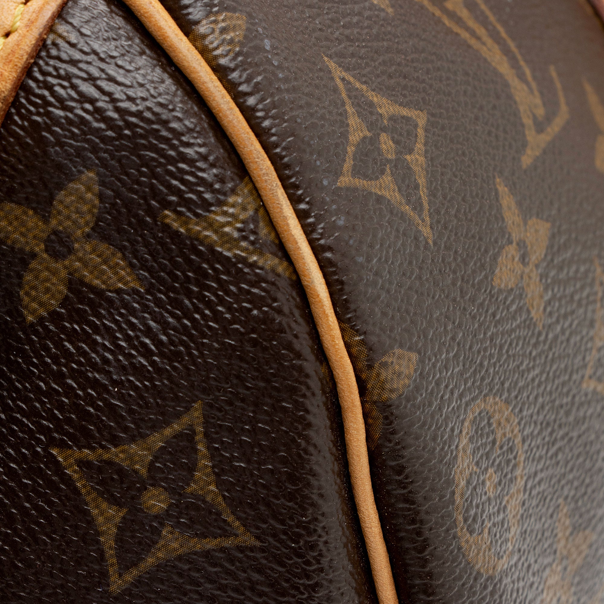 Louis Vuitton Monogram Canvas Speedy Bandouliere 35 Satchel (SHF-a265Zd)