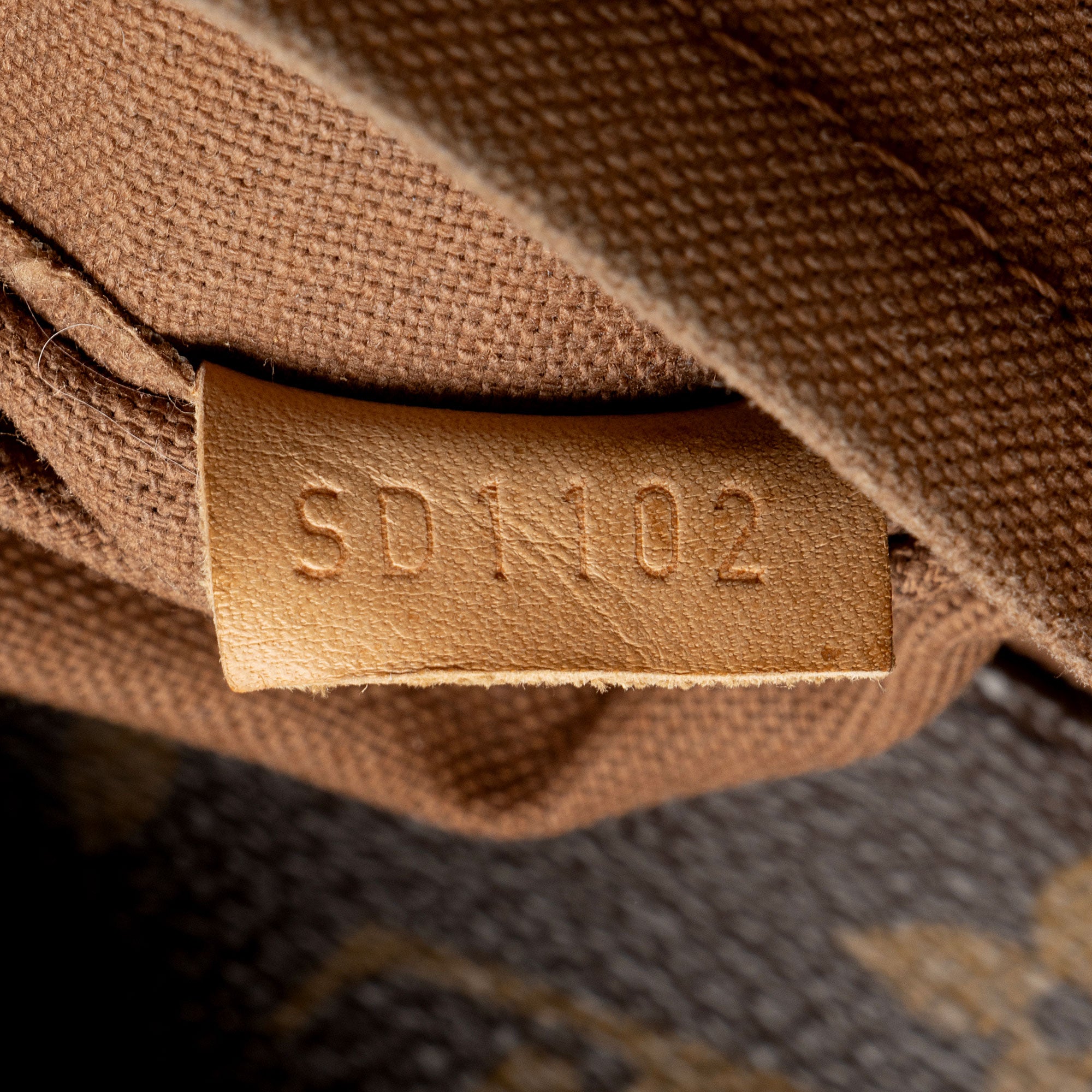 Louis Vuitton Monogram Canvas Sully MM Shoulder Bag