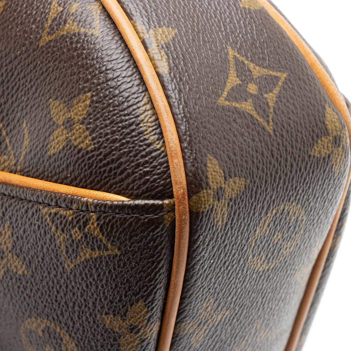 Louis Vuitton Monogram Canvas Thames PM Shoulder Bag