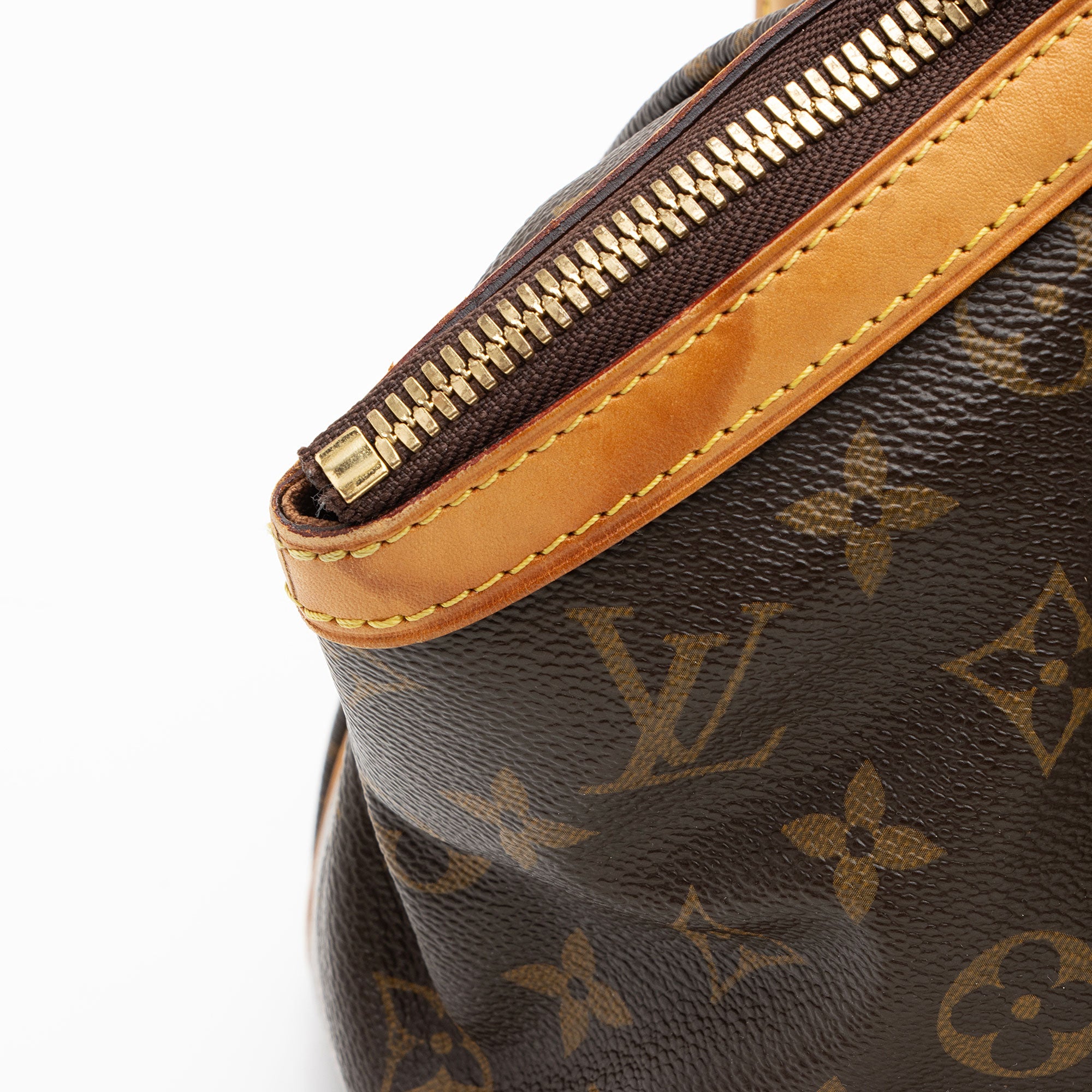 Louis Vuitton Monogram Canvas Tivoli GM Satchel (SHF-zfZGz0)