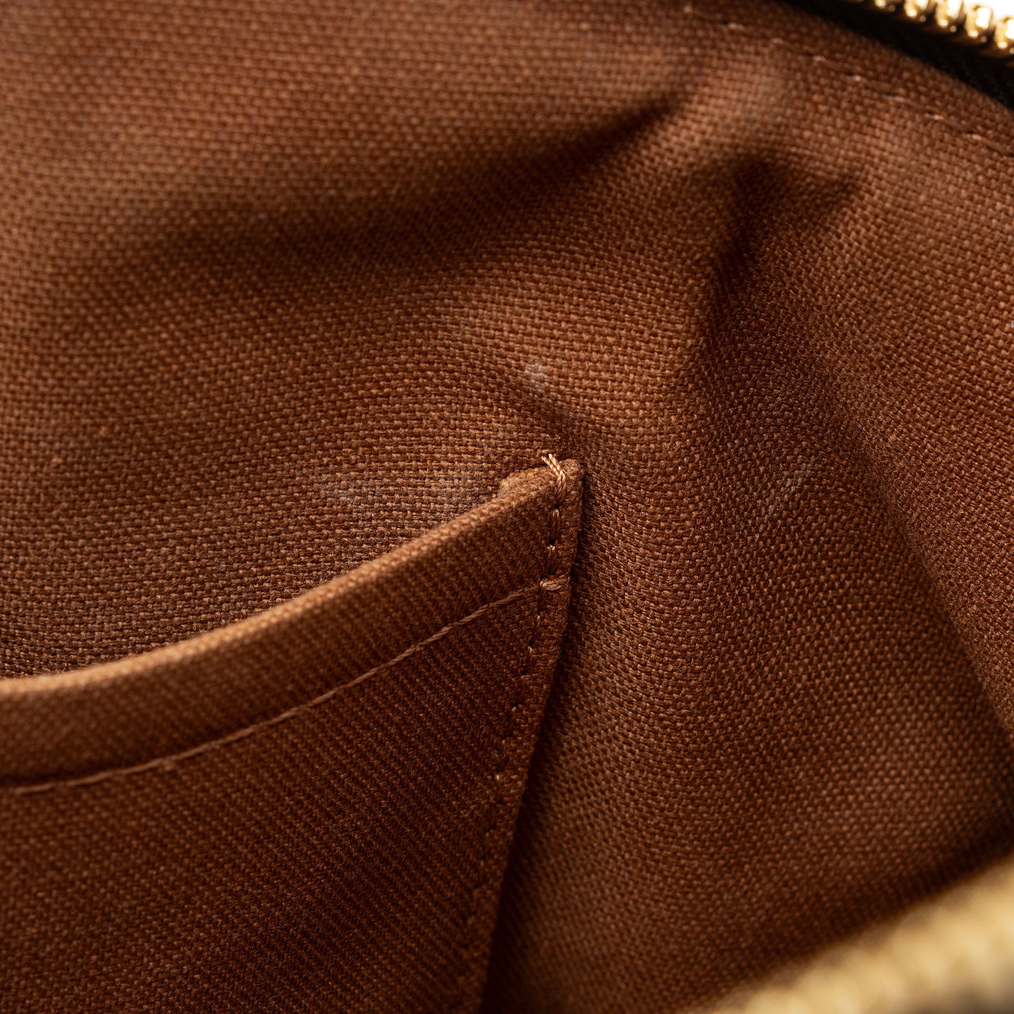 Louis Vuitton Monogram Canvas Tivoli PM Satchel (SHF-iyGA1G)