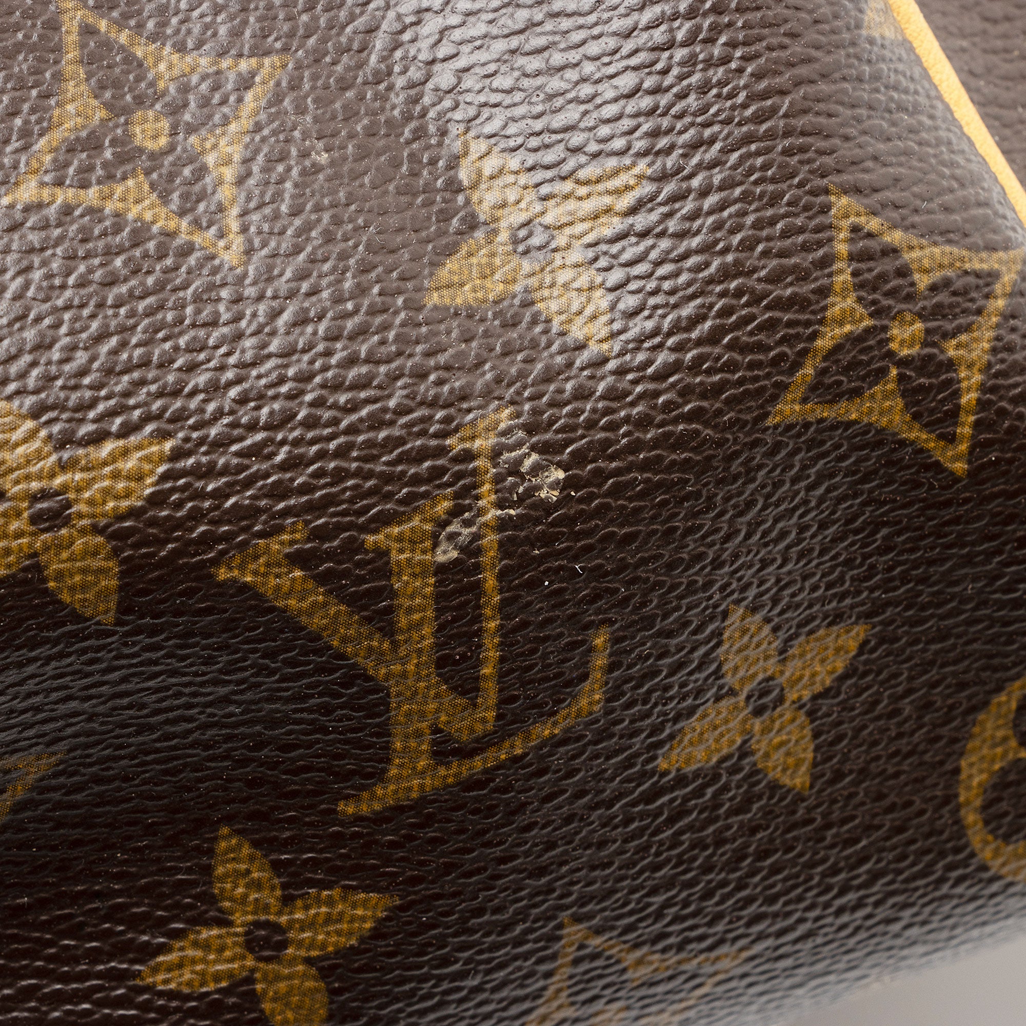 Louis Vuitton Monogram Canvas Tivoli PM Satchel (SHF-iyGA1G)