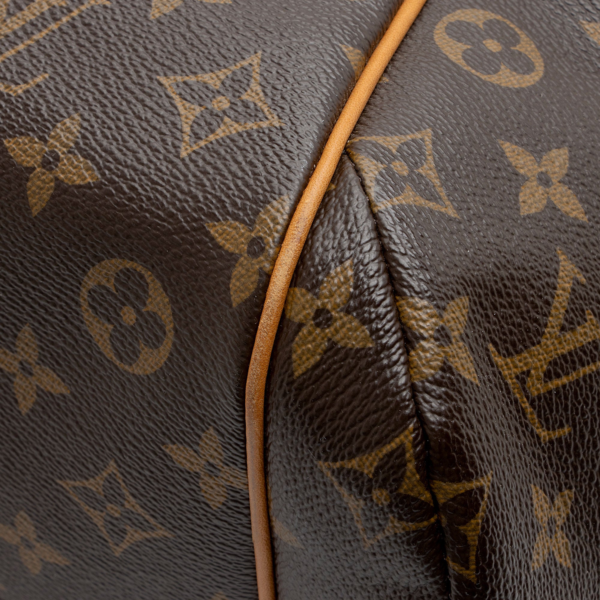Louis Vuitton Monogram Canvas Totally GM Tote (SHF-UVl9s5)