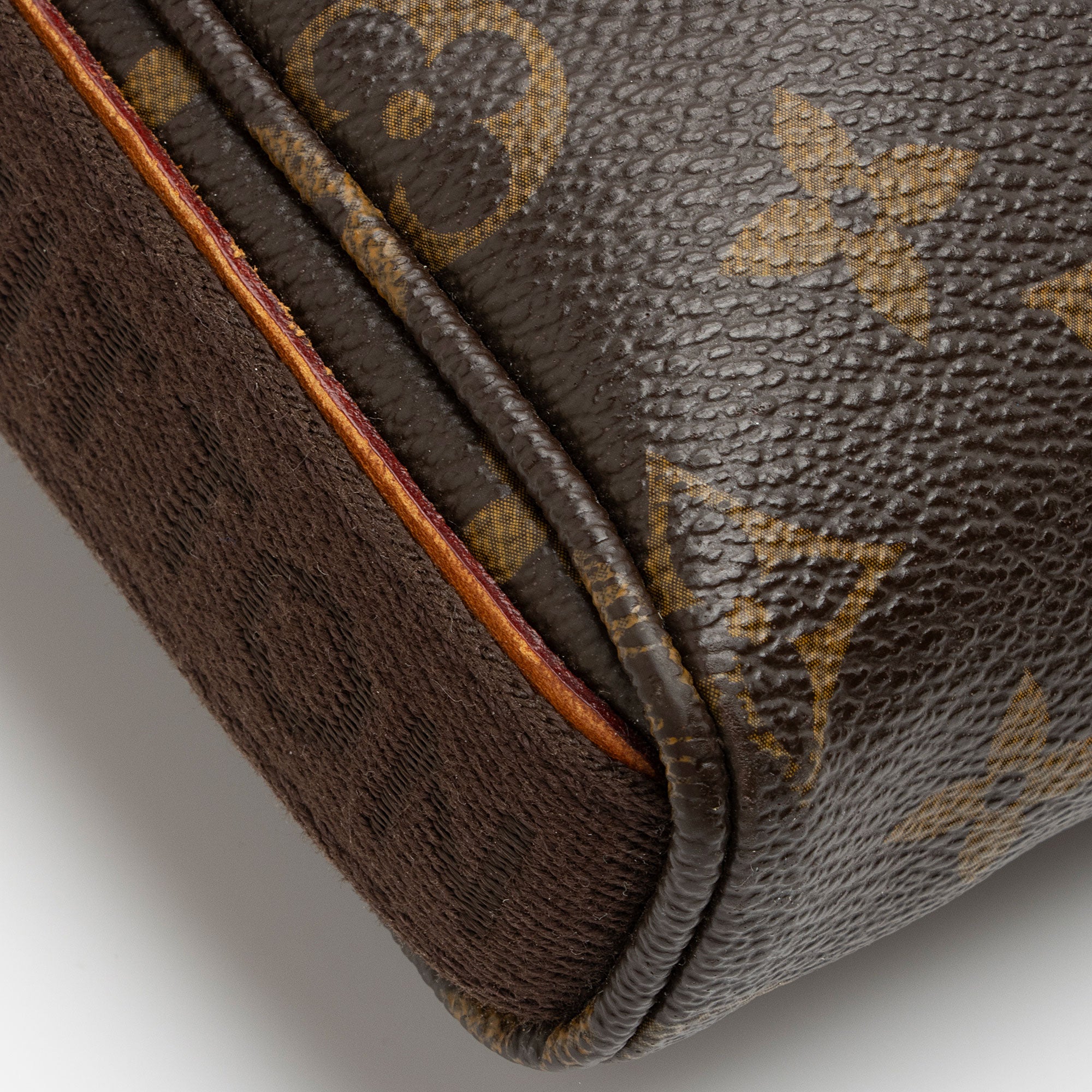 Louis Vuitton Monogram Canvas Trotteur Beauborg Messenger (SHF-n6KeNq)