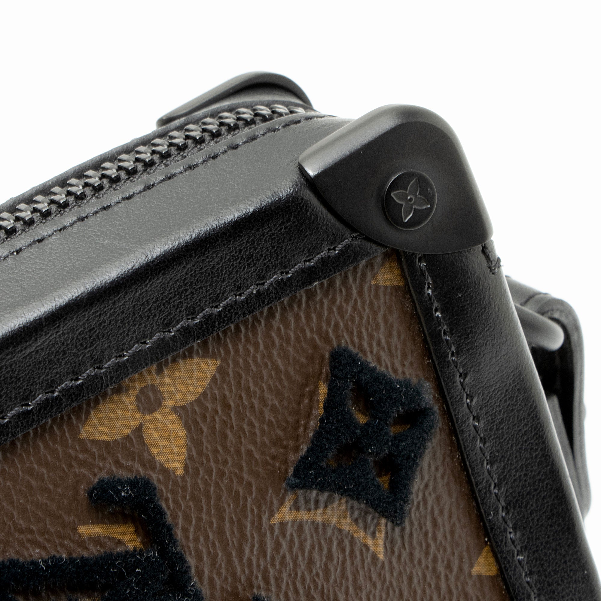 Louis Vuitton Monogram Canvas Tuffetage Soft Trunk Clutch