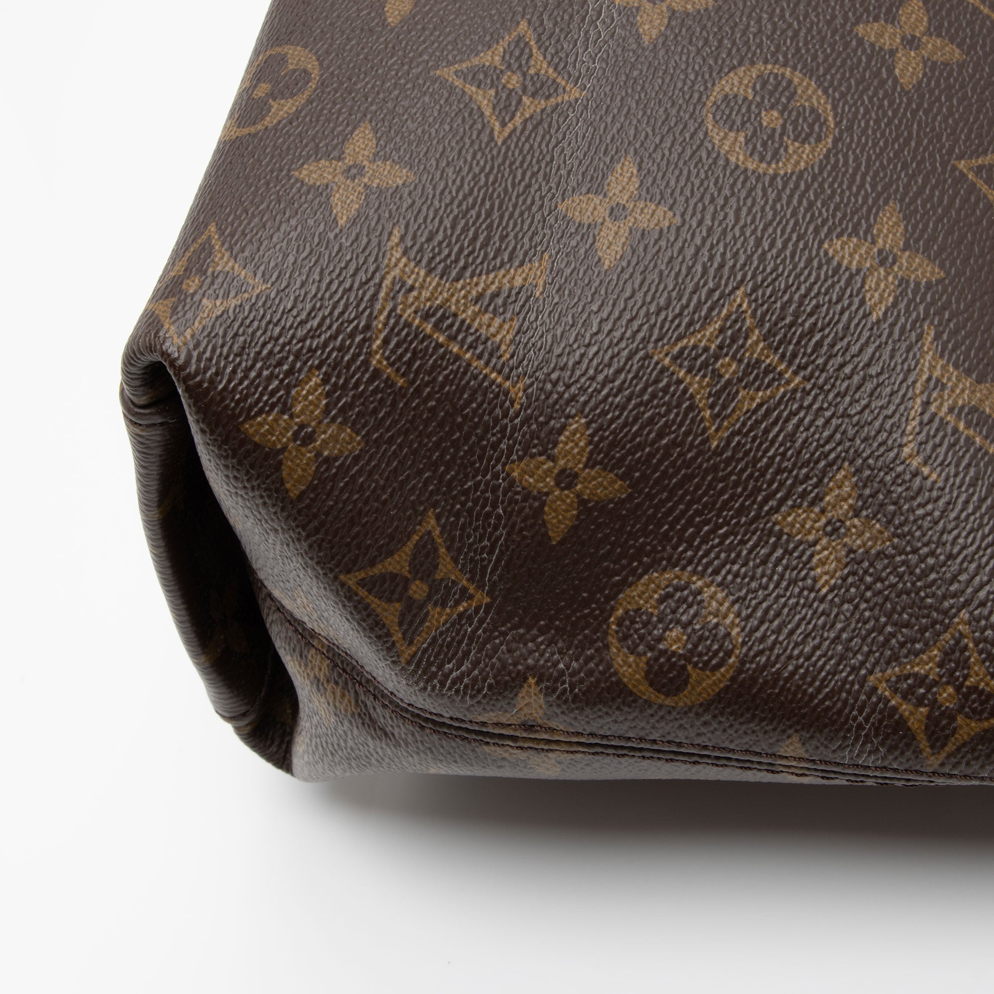 Louis Vuitton Monogram Canvas Tuileries Besace Shoulder Bag (SHF-Z0qJF1)