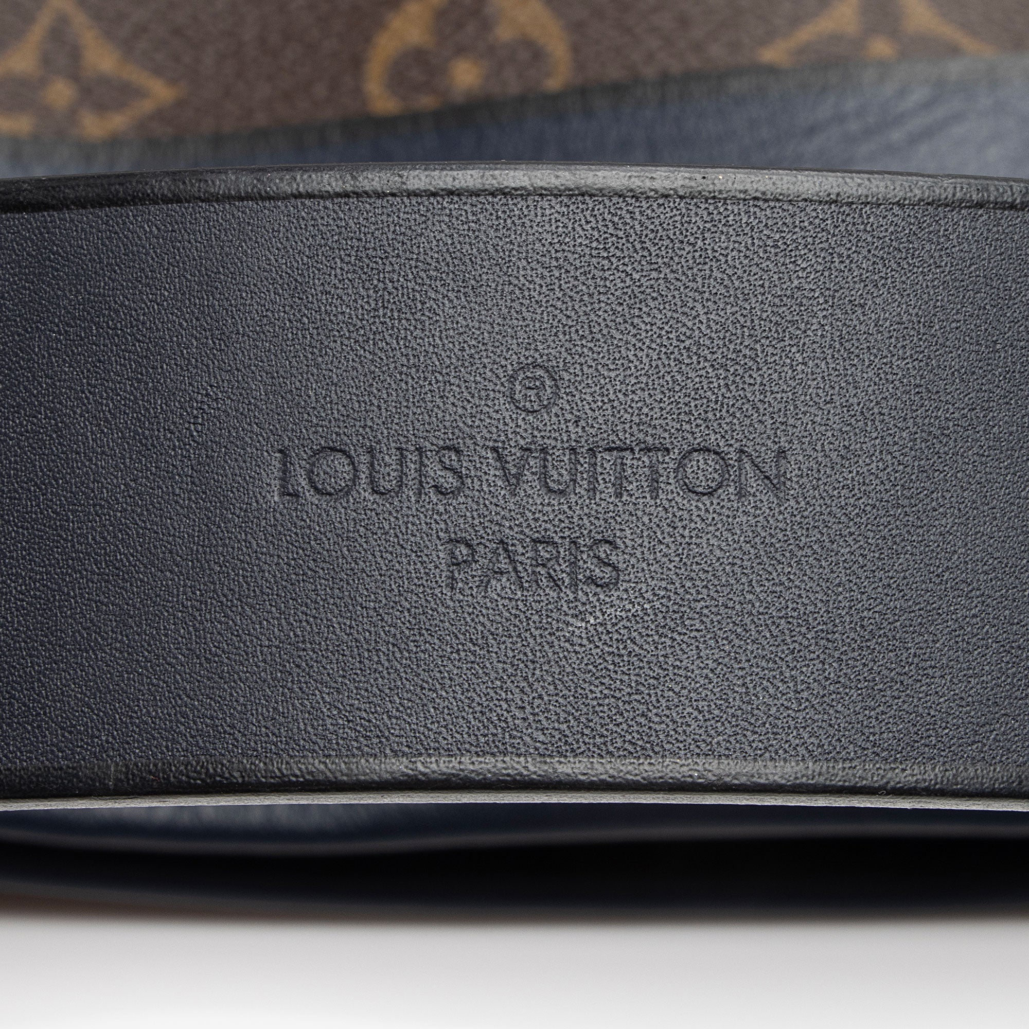Louis Vuitton Monogram Canvas Tuileries Besace Shoulder Bag (SHF-z0hLUg)