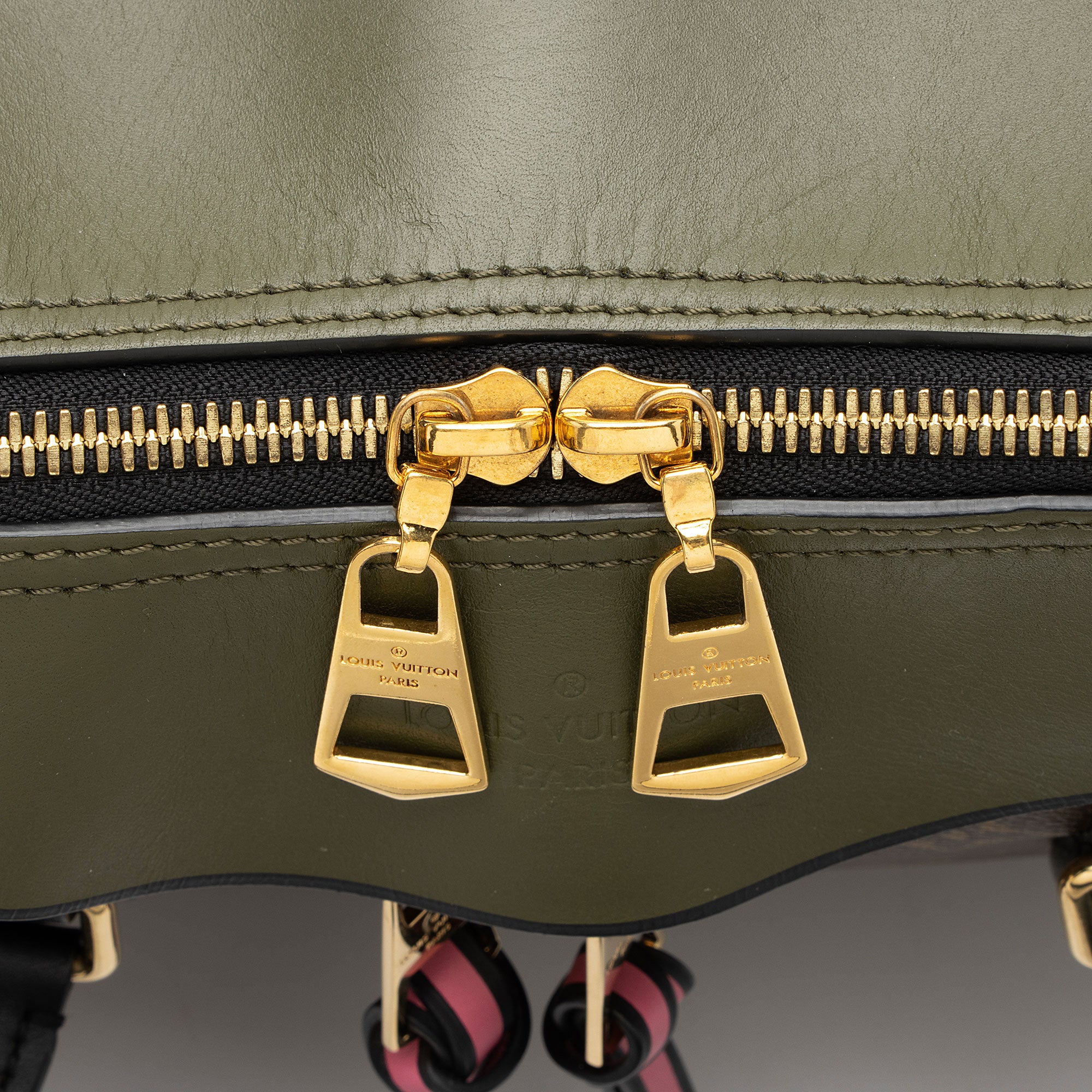 Louis Vuitton Monogram Canvas Tuileries Satchel (SHF-5QvIgR)