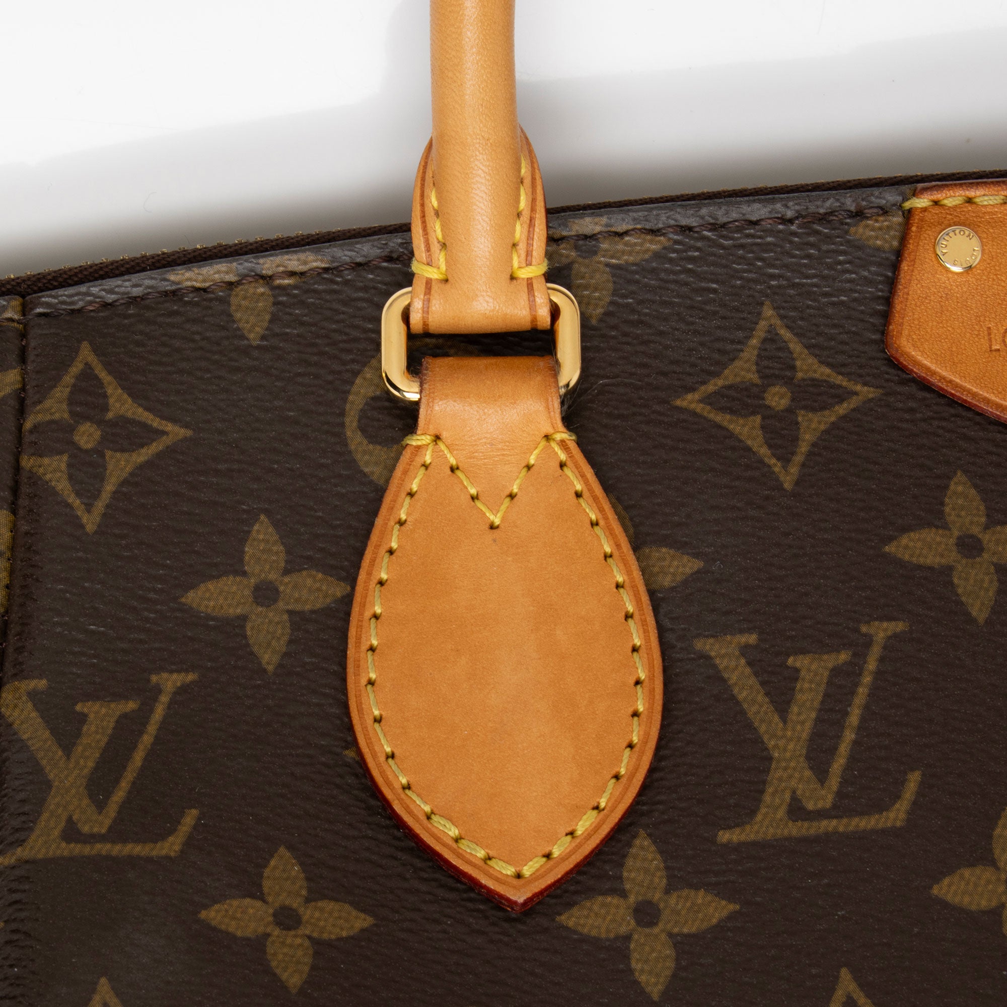 Louis Vuitton Monogram Canvas Turenne GM Satchel (SHF-OqBhej)