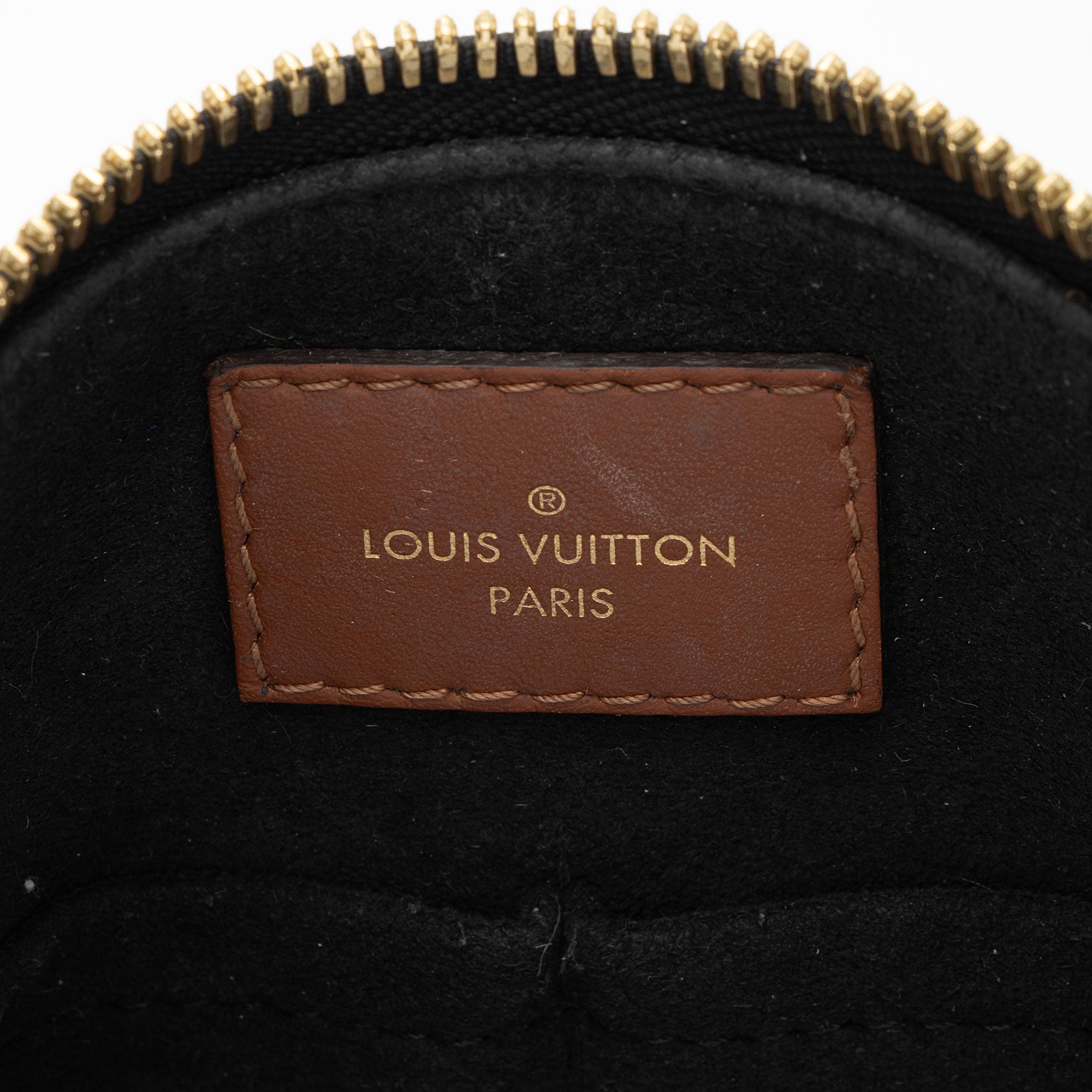 Louis Vuitton Monogram Canvas V Tote BB (SHF-Usc1kb)