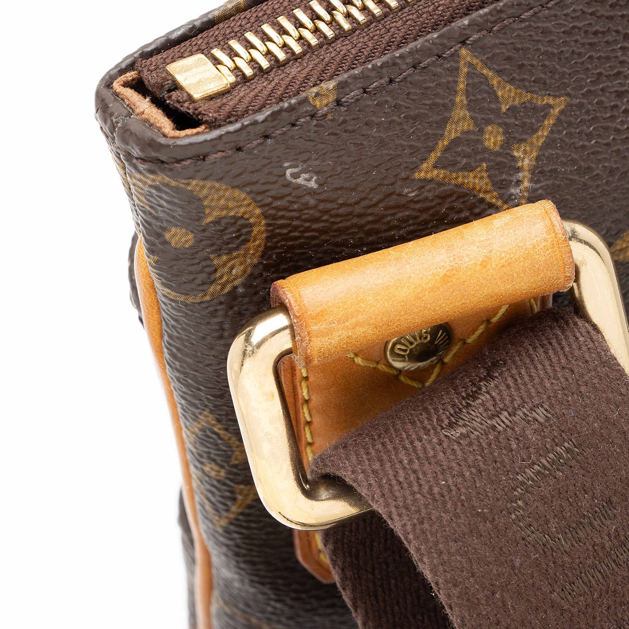 Louis Vuitton Monogram Canvas Valmy Pochette Messenger