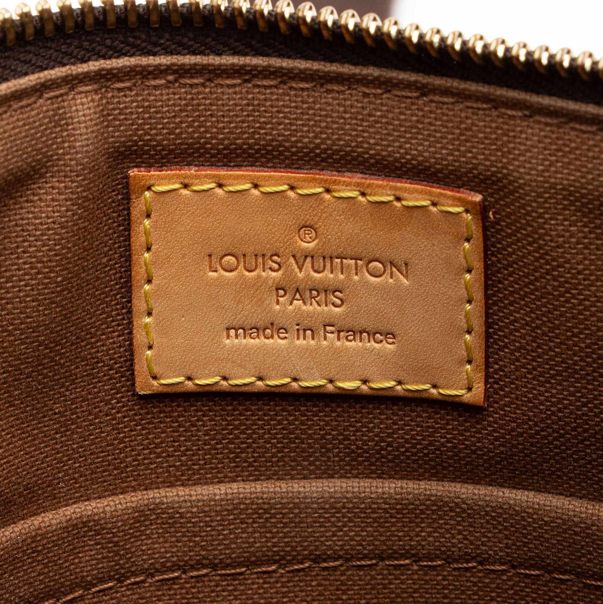 Louis Vuitton Monogram Canvas Valmy Pochette Messenger