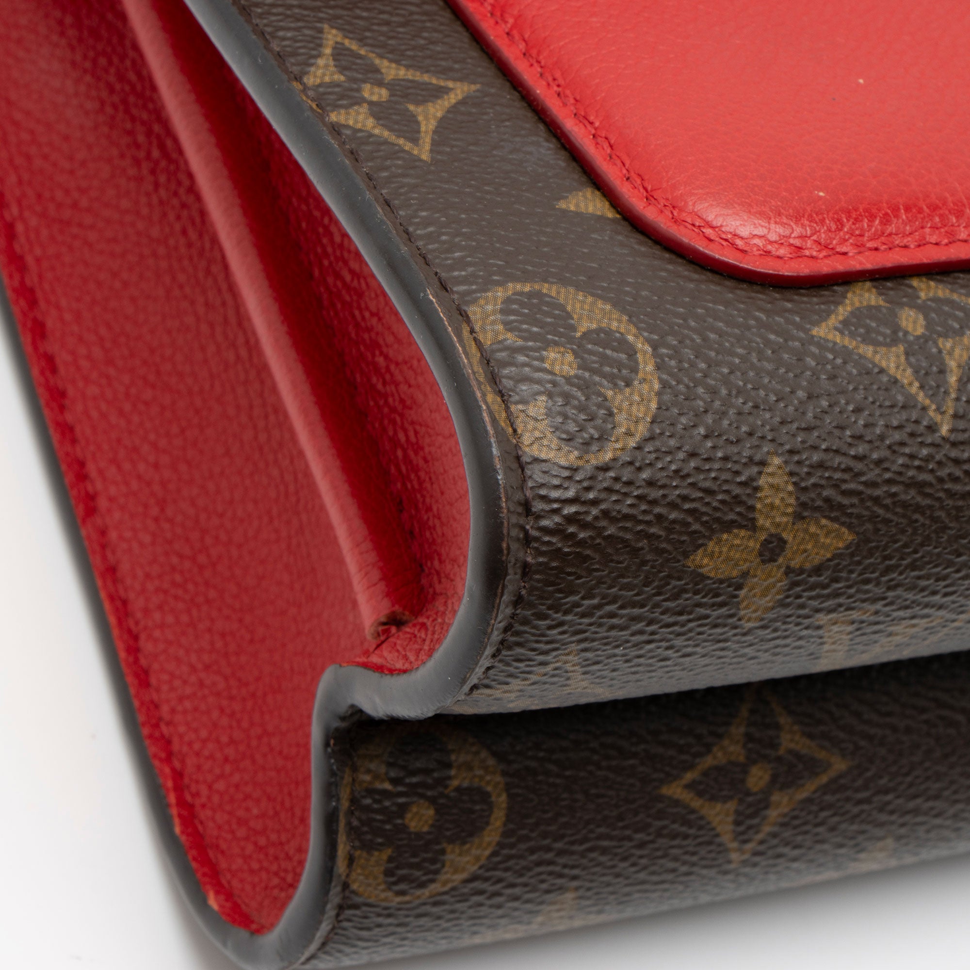 Louis Vuitton Monogram Canvas Victoire Chain Bag