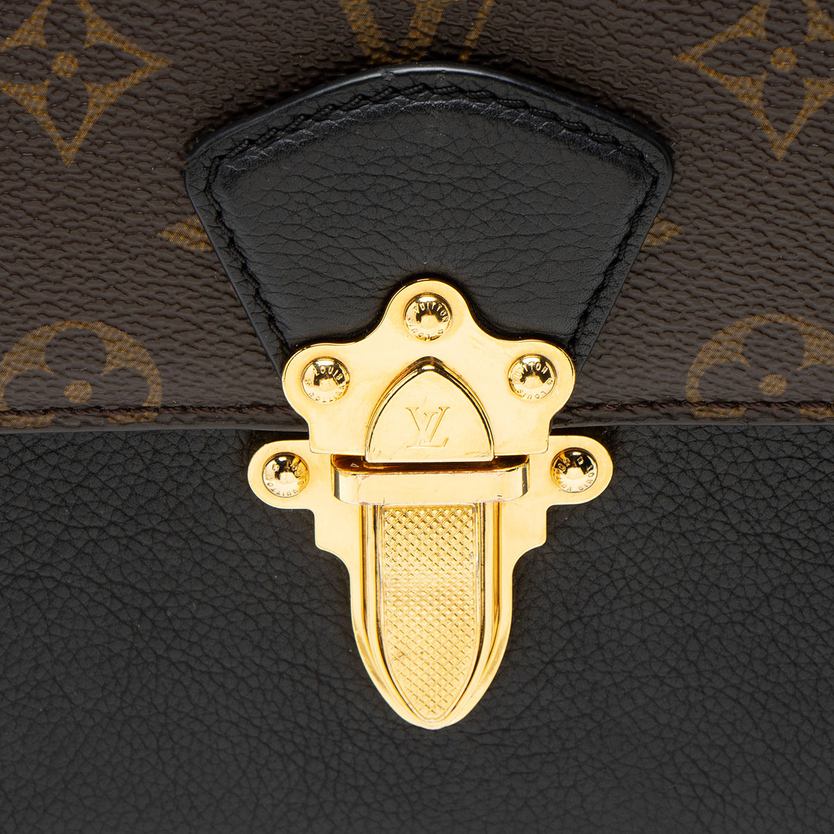 Louis Vuitton Monogram Canvas Victoire Chain Bag