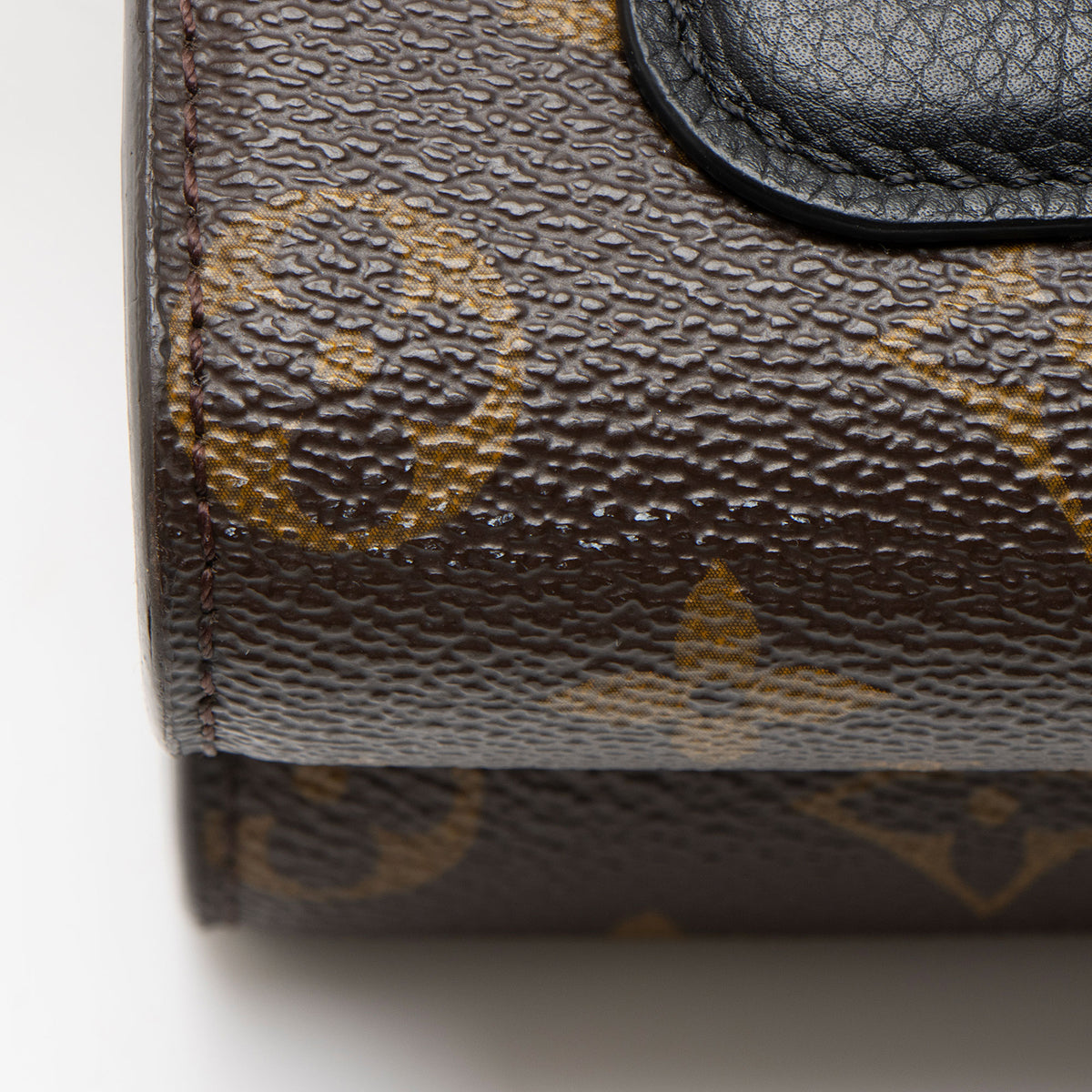 Louis Vuitton Monogram Canvas Victoire Chain Bag