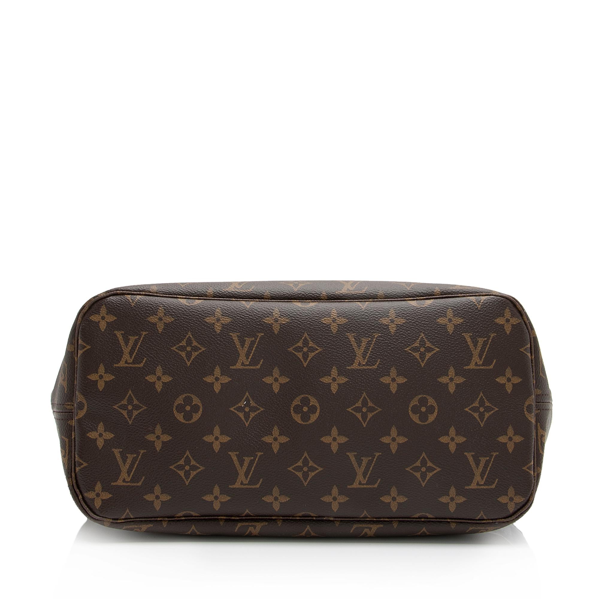 Louis Vuitton Monogram Canvas World Tour Neverfull MM Tote (SHF-23292)