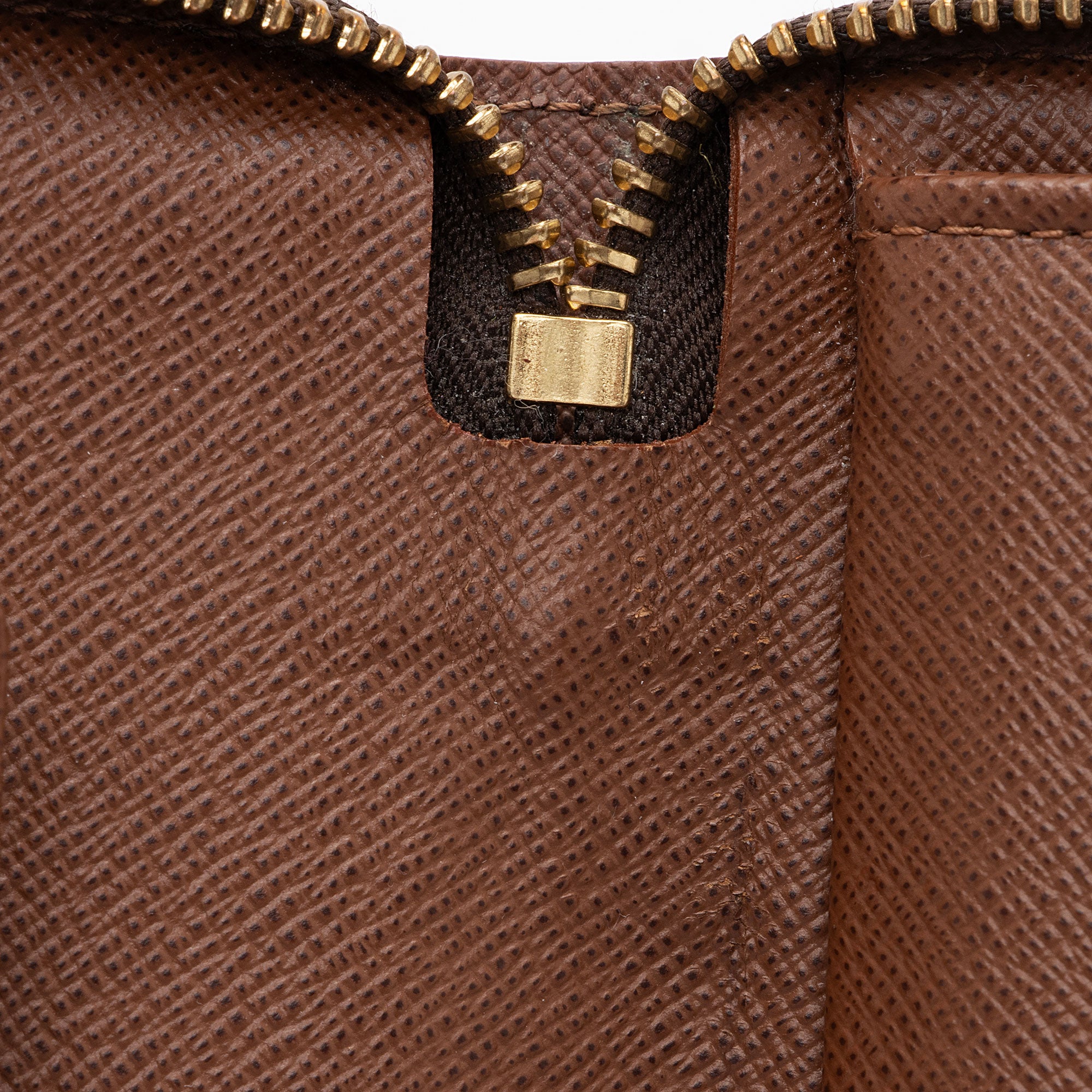 Louis Vuitton Monogram Canvas Zippy Organizer Wallet (SHF-2Gu7uv)