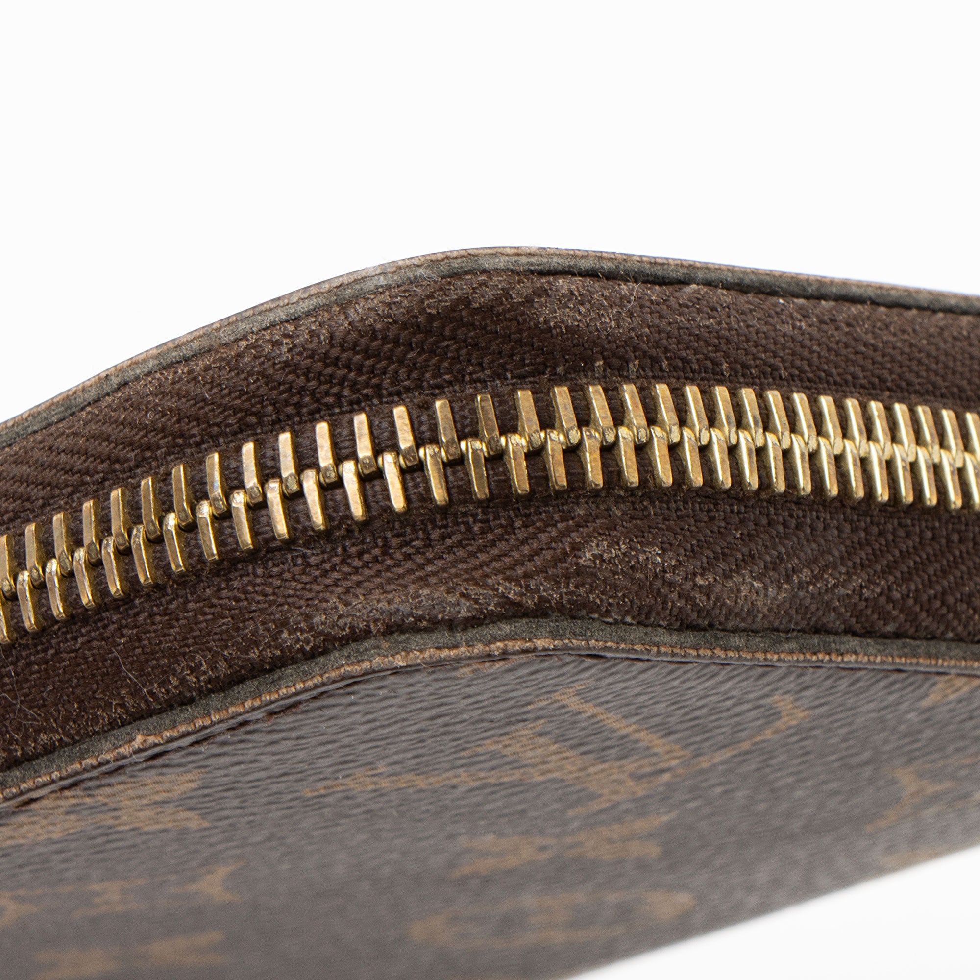 Louis Vuitton Monogram Canvas Zippy Wallet