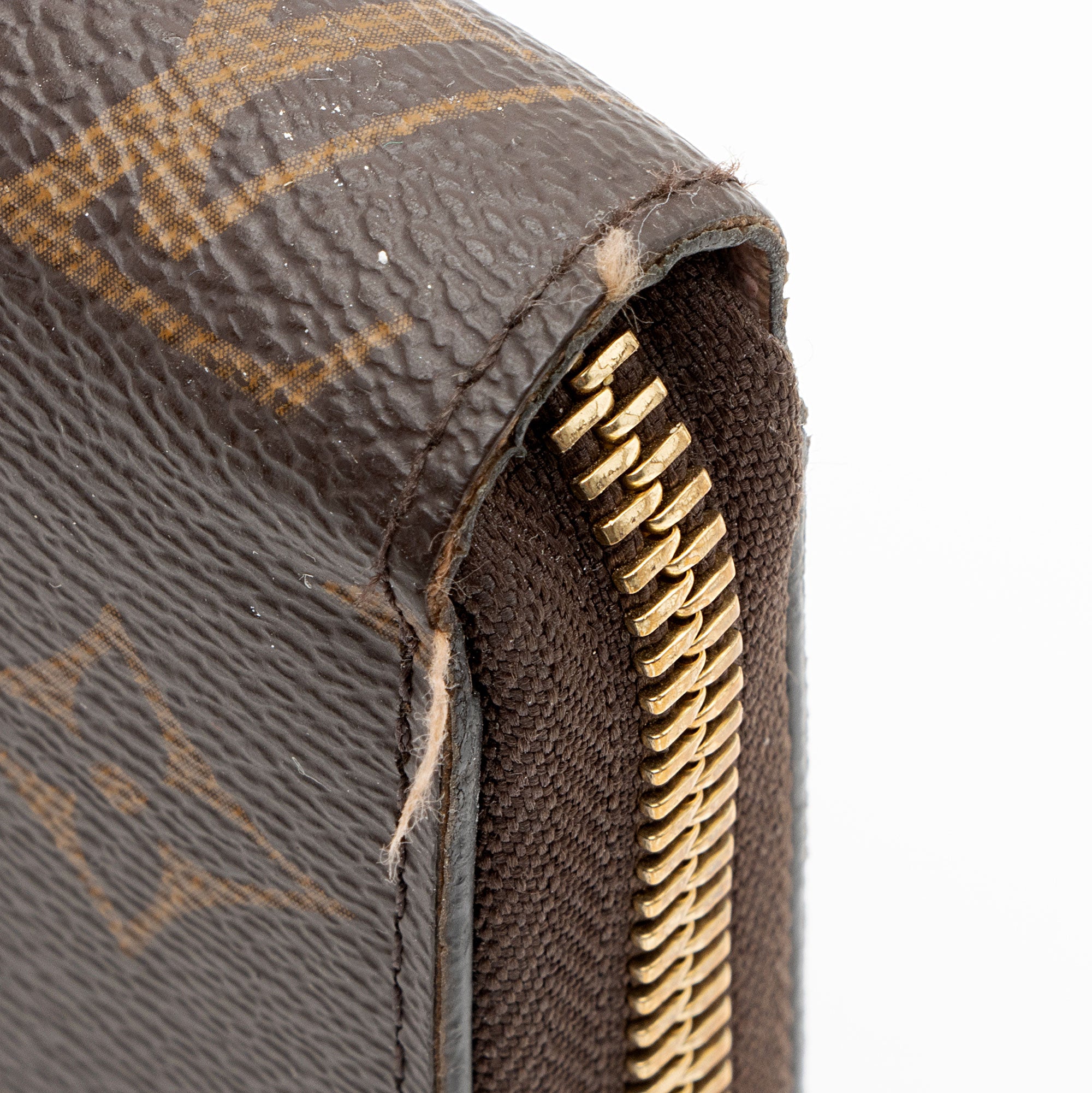 Louis Vuitton Monogram Canvas Zippy Wallet