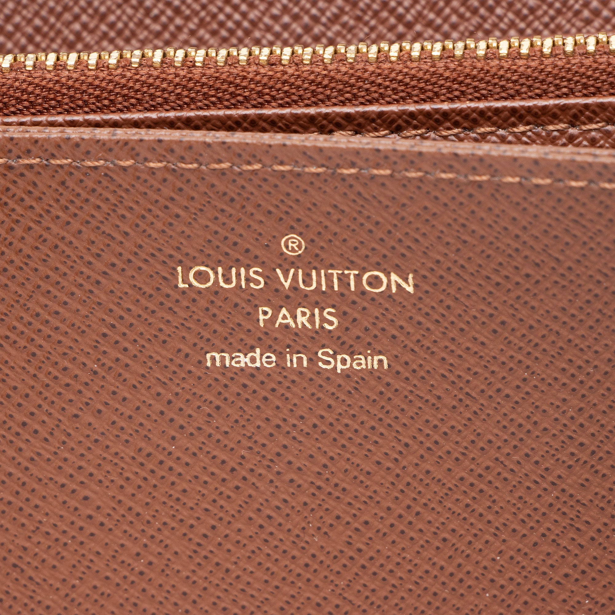 Louis Vuitton Monogram Canvas Zippy Wallet