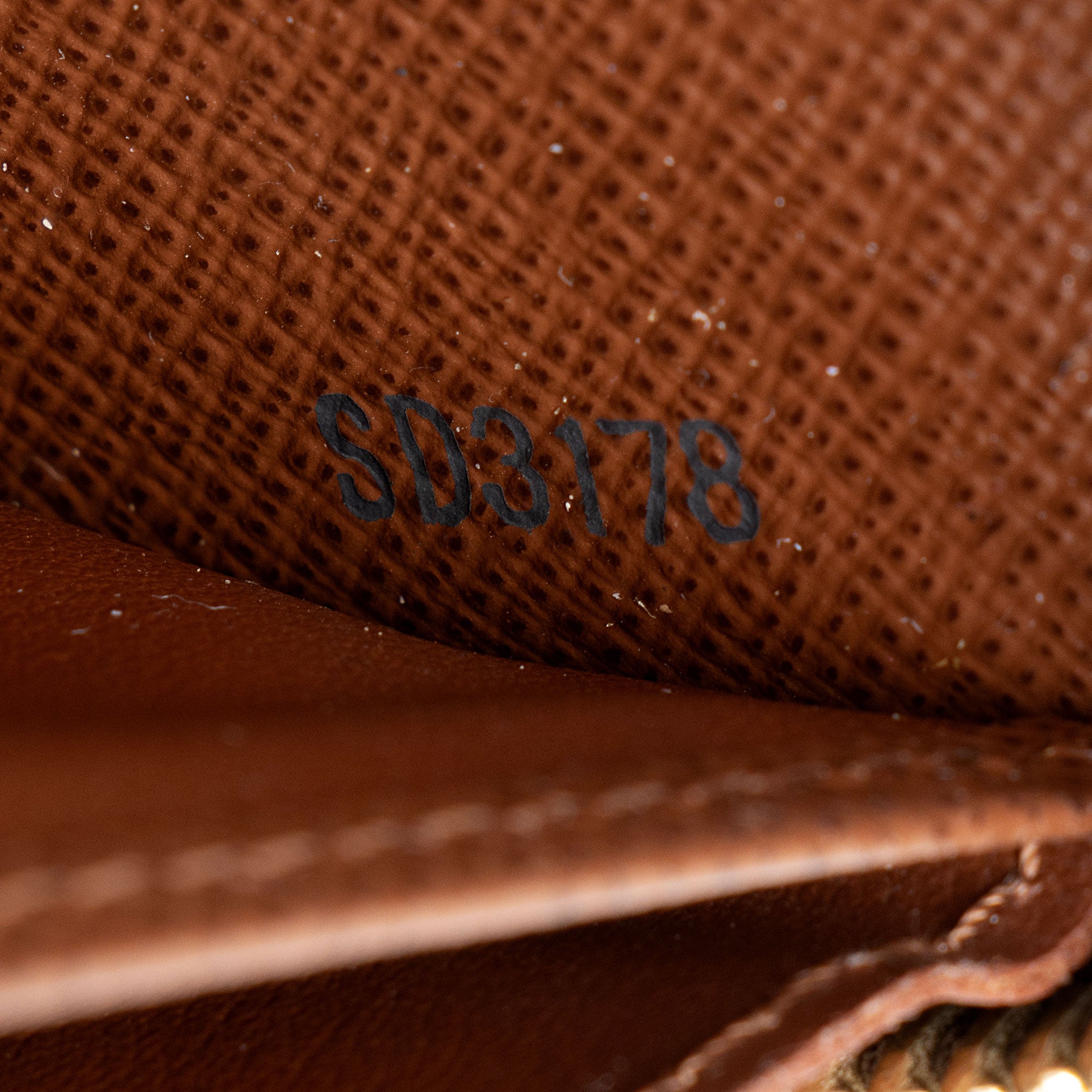 Louis Vuitton Monogram Canvas Zippy Wallet