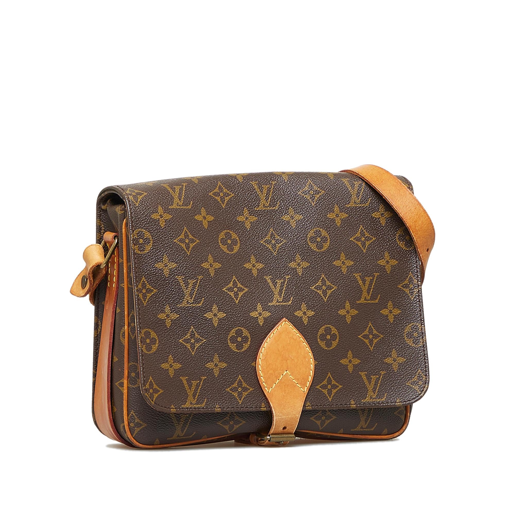 Louis Vuitton Monogram Cartouchiere GM (SHG-xL8k9b)