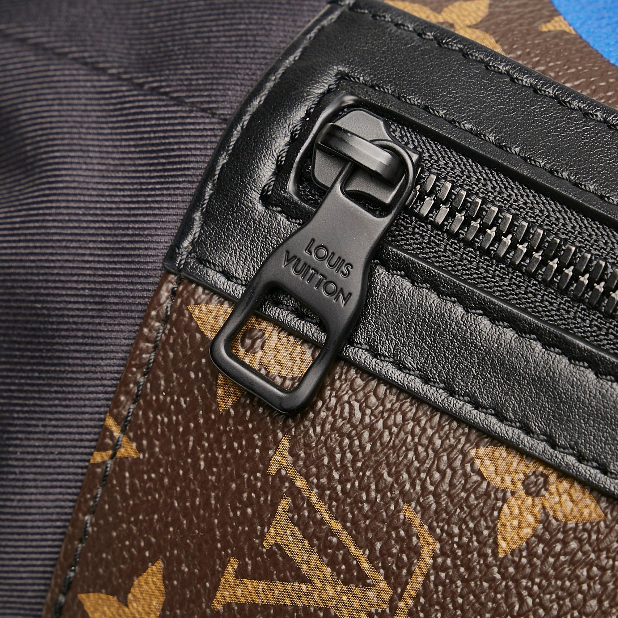 Louis Vuitton Monogram Chalk Sling Bag (SHG-nFUxSR)