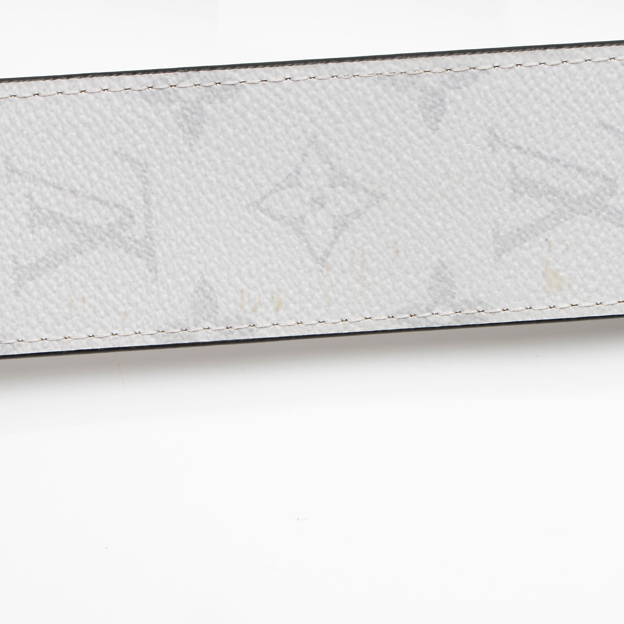 Louis Vuitton Monogram Chalk Taiga Leather Outdoor Flap Messenger