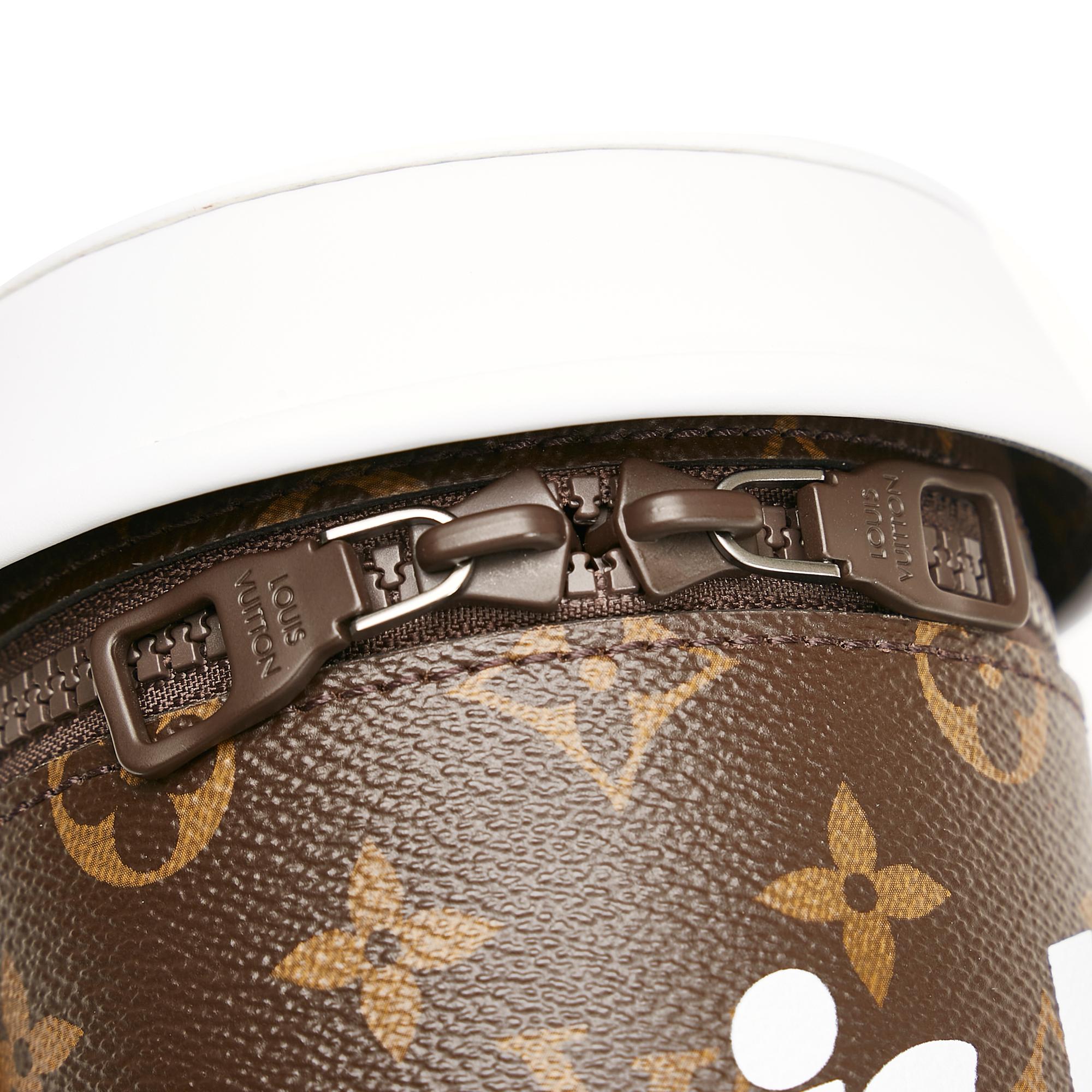 Louis Vuitton Monogram Coffee Cup Pouch (SHG-JJs33V)