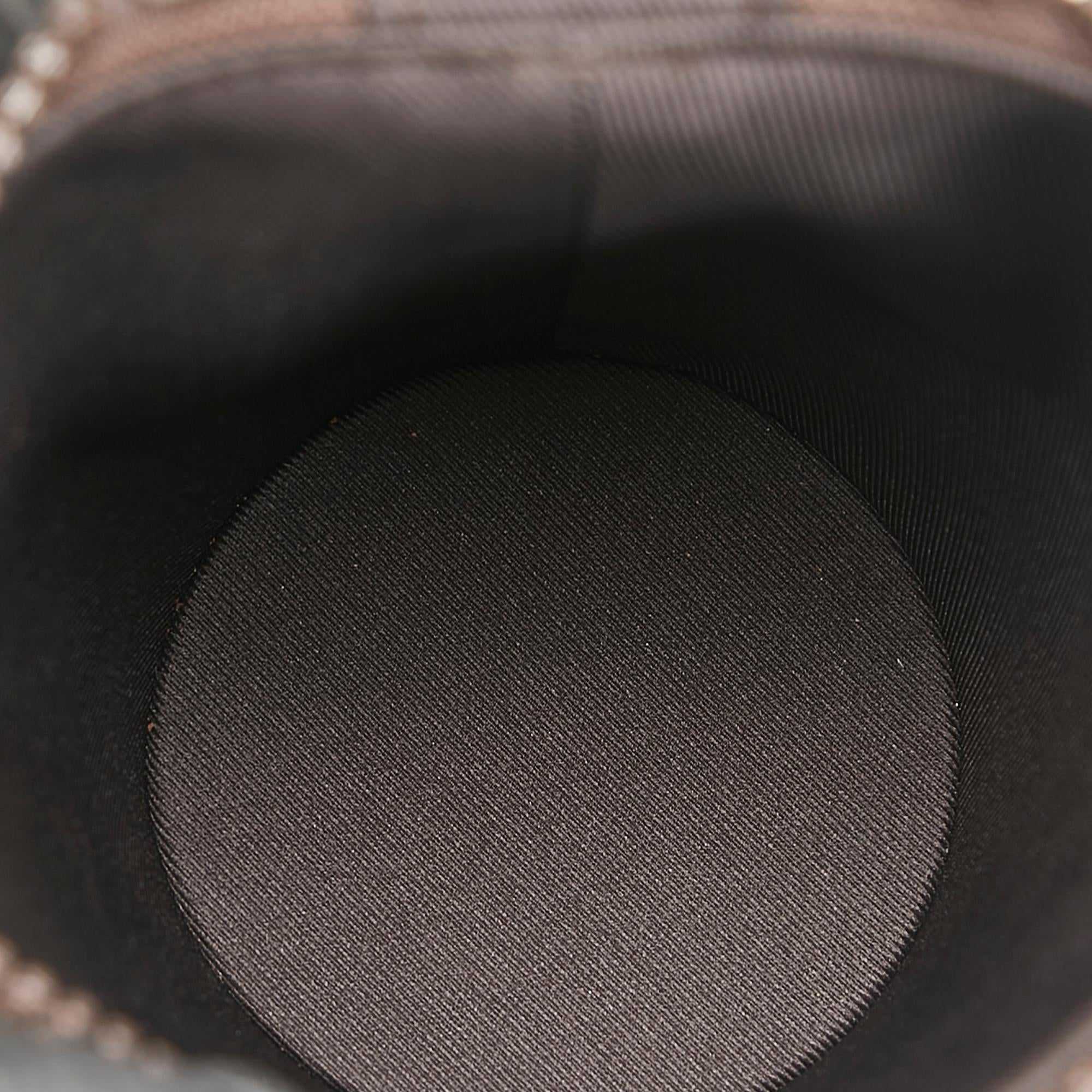 Louis Vuitton Monogram Coffee Cup Pouch (SHG-JJs33V)