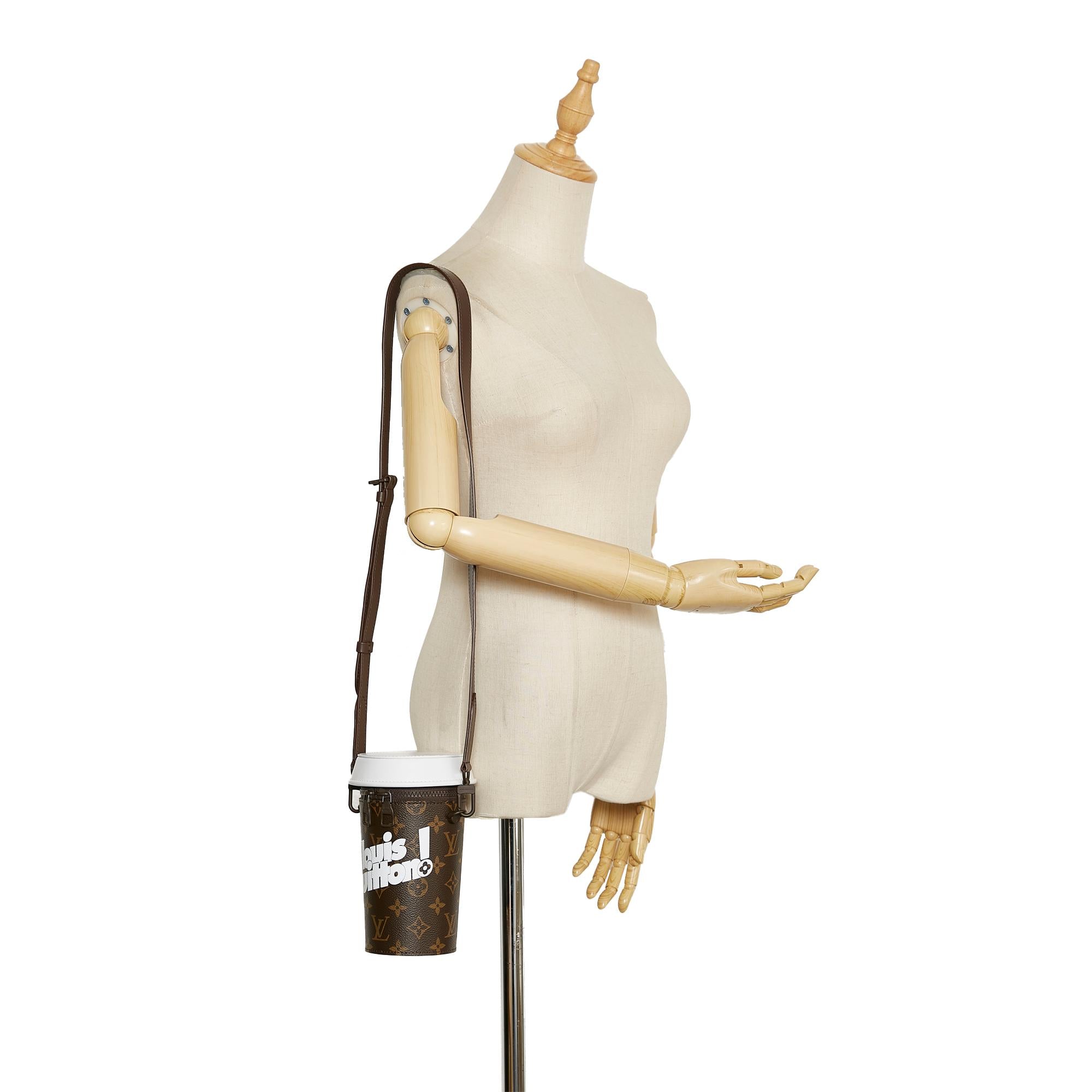 Louis Vuitton Monogram Coffee Cup Pouch (SHG-JJs33V)