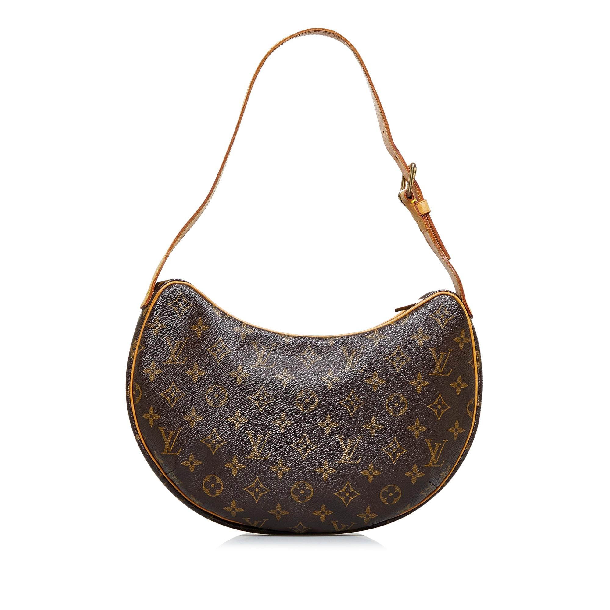 Louis Vuitton Monogram Croissant MM (SHG-e9cyxD)