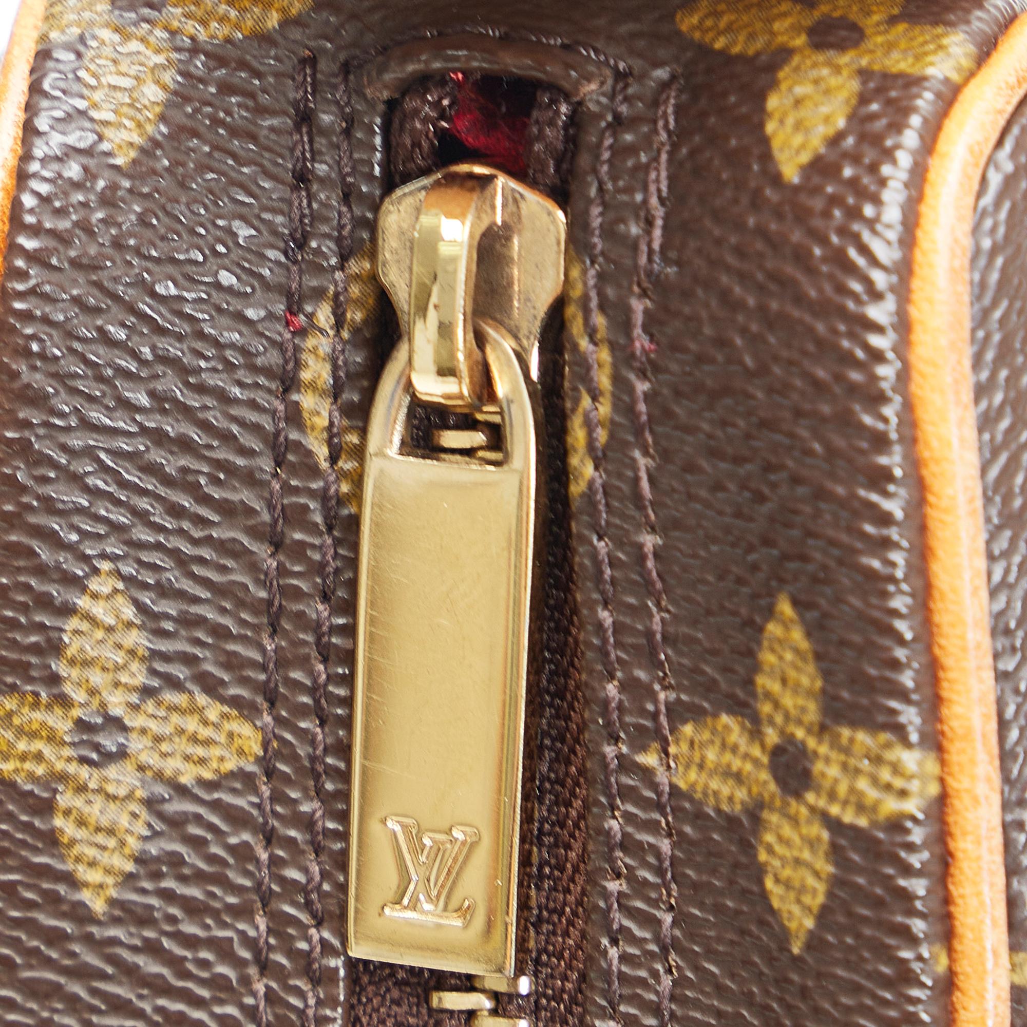 Louis Vuitton Monogram Croissant MM (SHG-nliiYz)