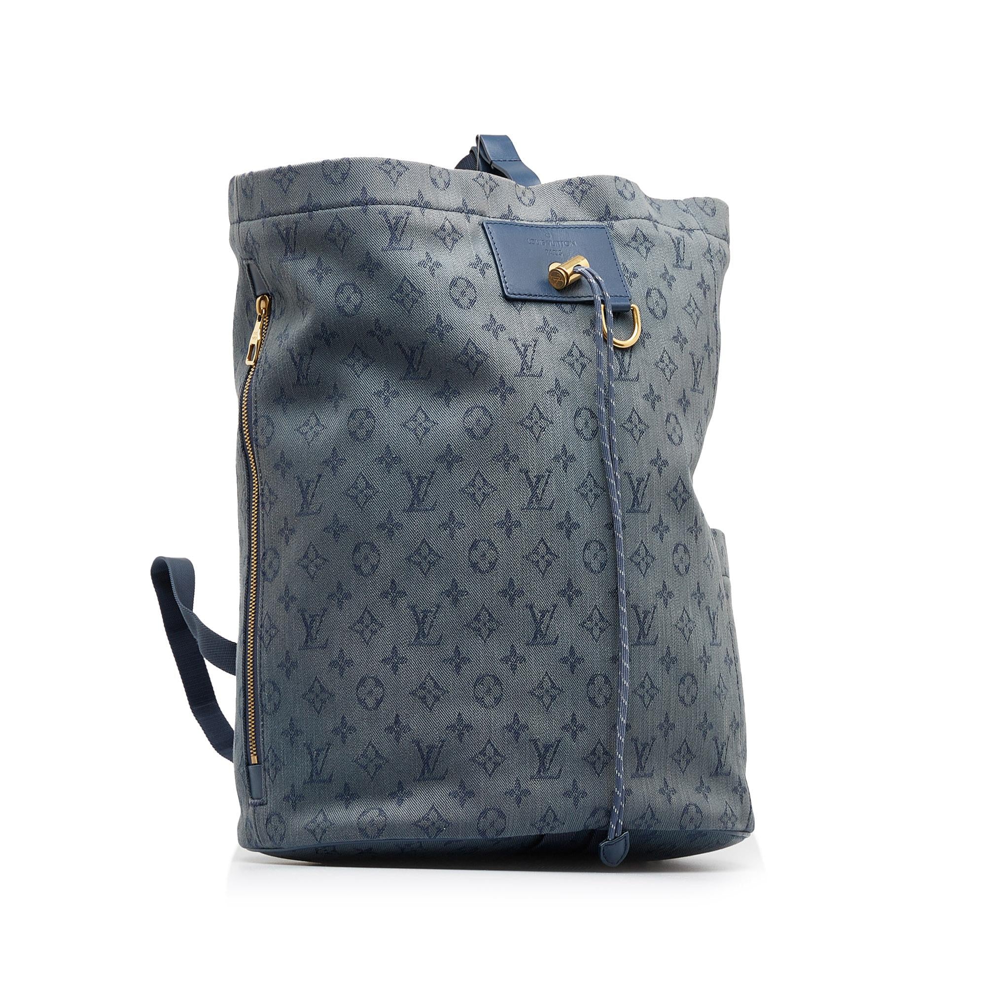 Louis Vuitton Monogram Denim Chalk Backpack (SHG-JepQAs)