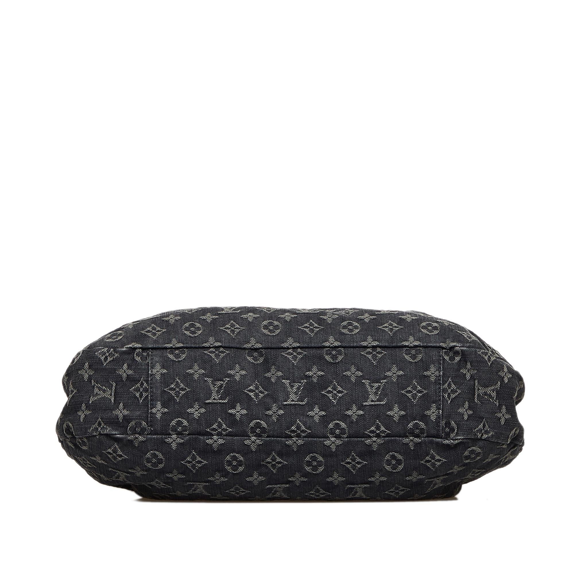 Louis Vuitton Monogram Denim Daily PM (SHG-QSBZuq)