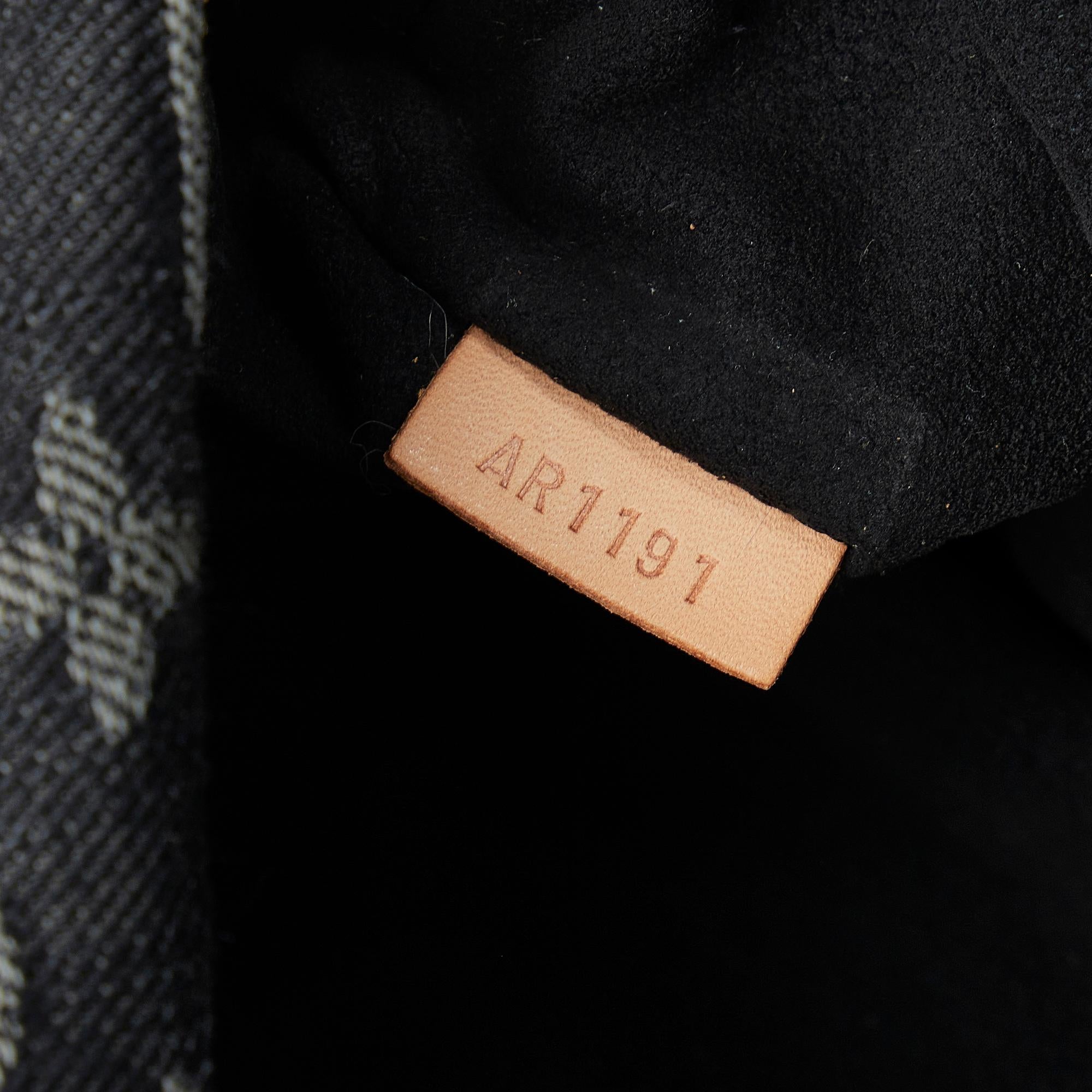 Louis Vuitton Monogram Denim Daily PM (SHG-QSBZuq)