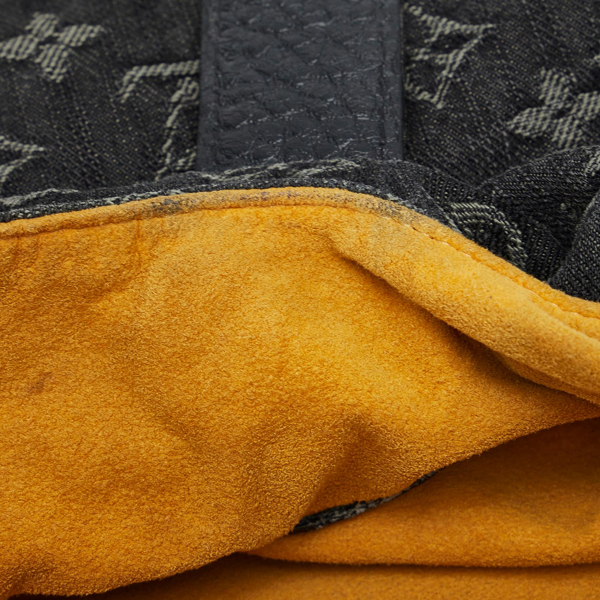 Louis Vuitton Monogram Denim Mahina XL (SHG-WhRTo3)