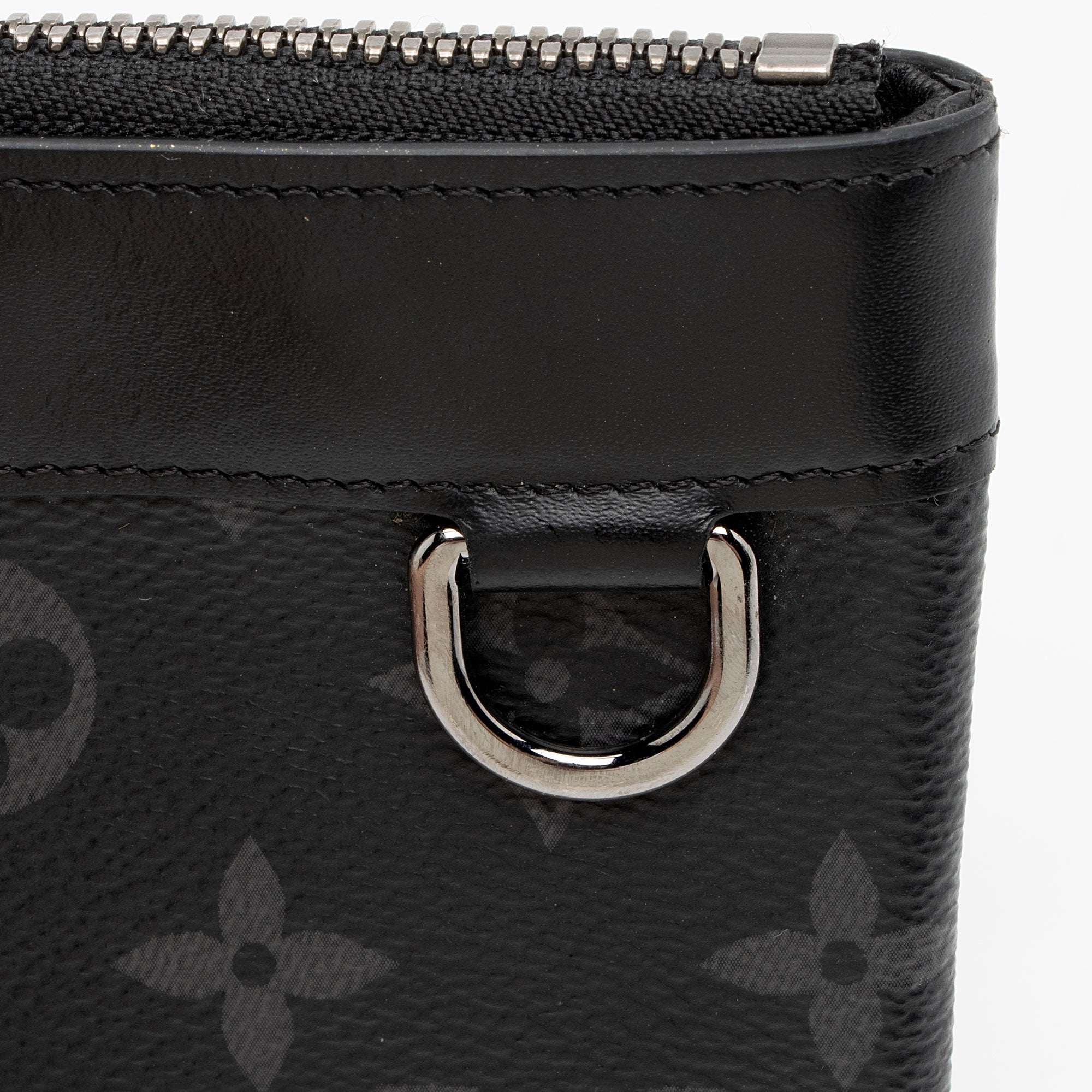 Louis Vuitton Monogram Eclipse Discovery PM Pochette (SHF-ZnpcOA)