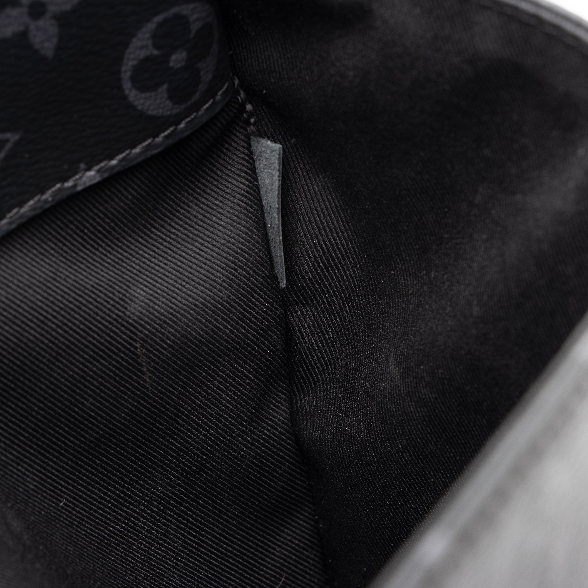 Louis Vuitton Monogram Eclipse District PM Messenger
