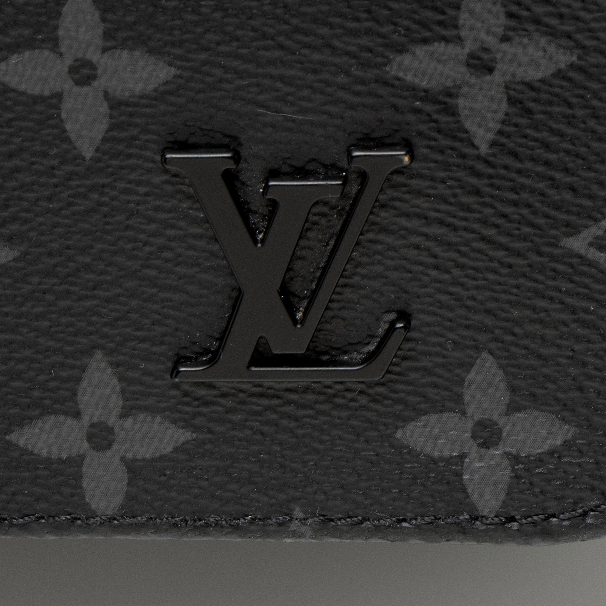 Louis Vuitton Monogram Eclipse District PM Messenger