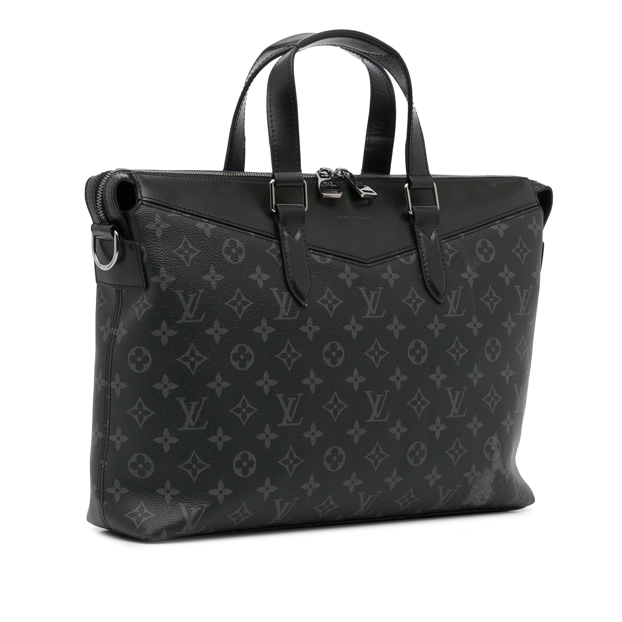 Louis Vuitton Monogram Eclipse Explorer (SHG-srG477)