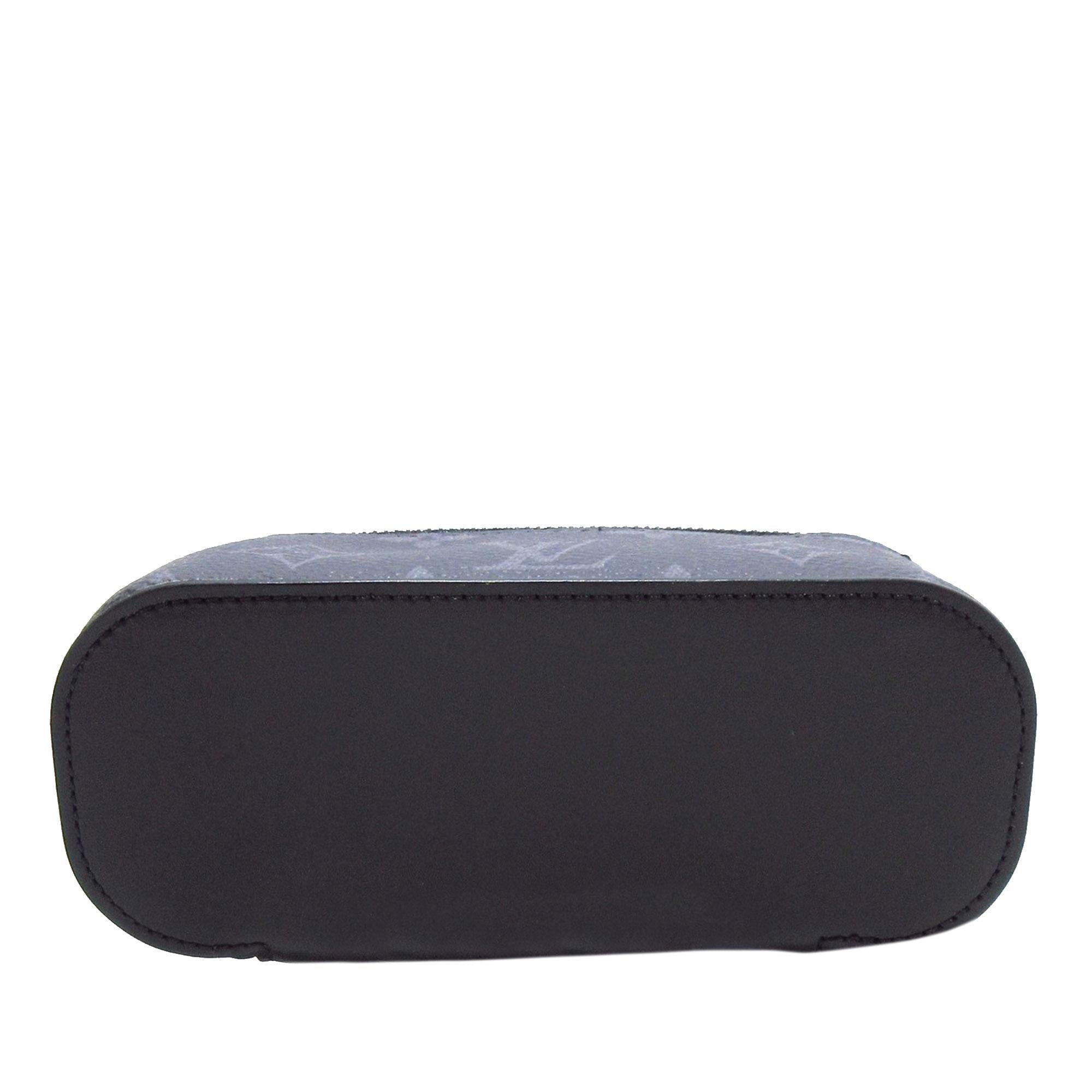 Louis Vuitton Monogram Eclipse Graffiti Glasses Pouch GM (SHG-AtVHL6)