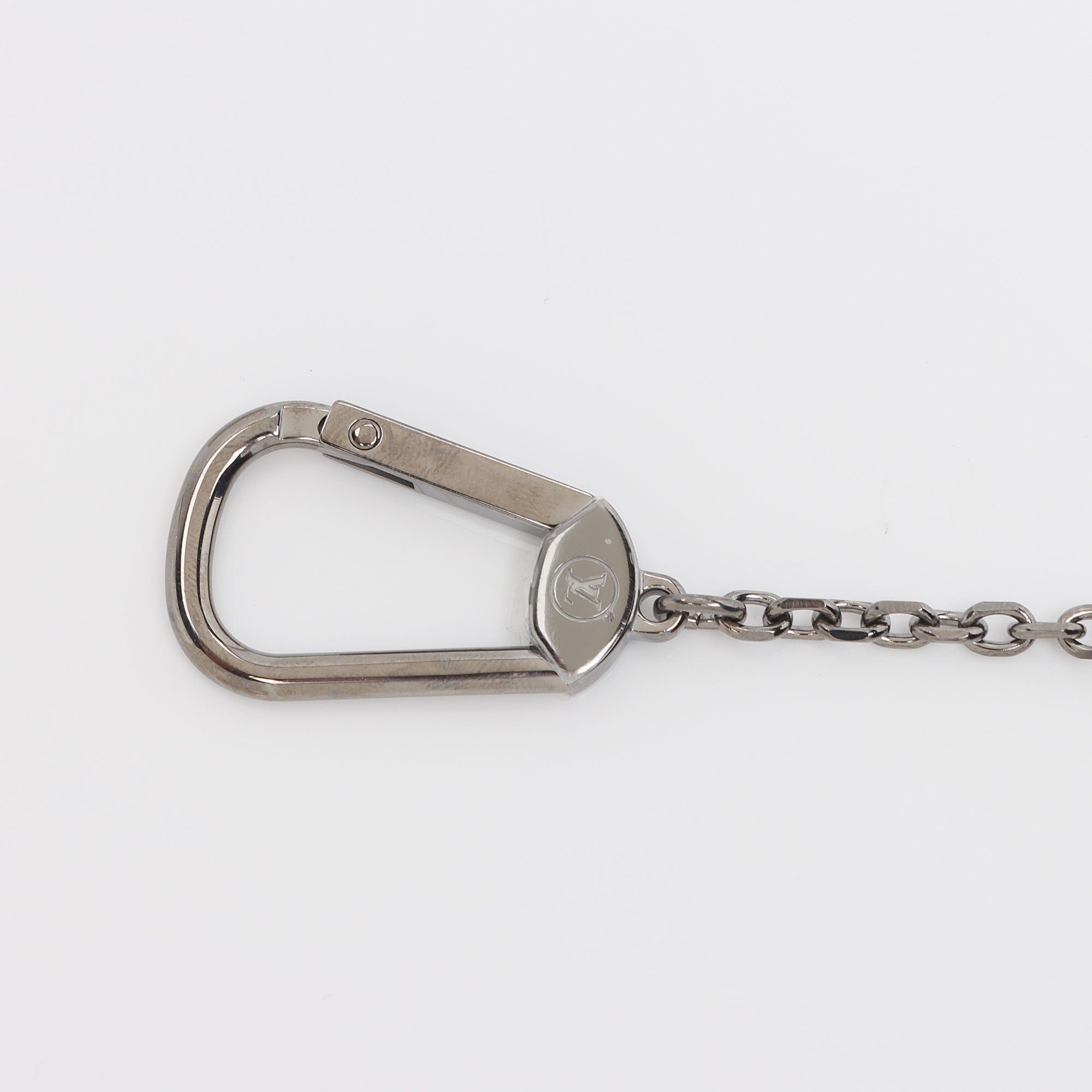 Louis Vuitton Monogram Eclipse Key Pouch (SHF-ql3XTY)