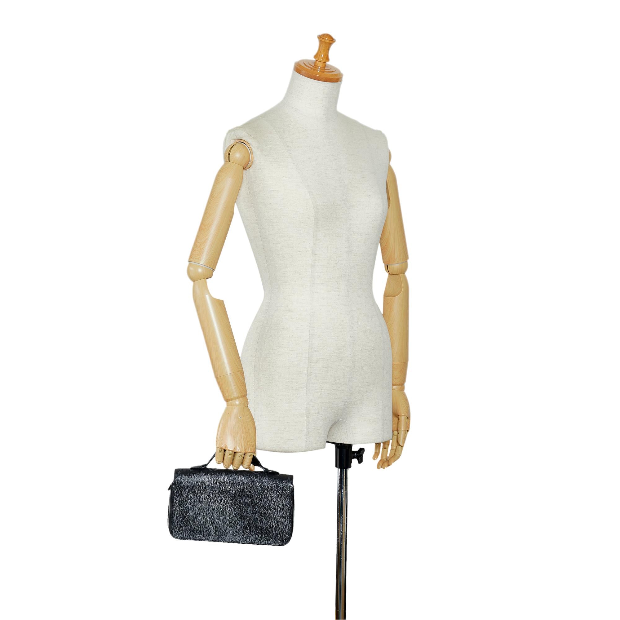 Louis Vuitton Monogram Eclipse Zippy XL (SHG-WDPPfw)