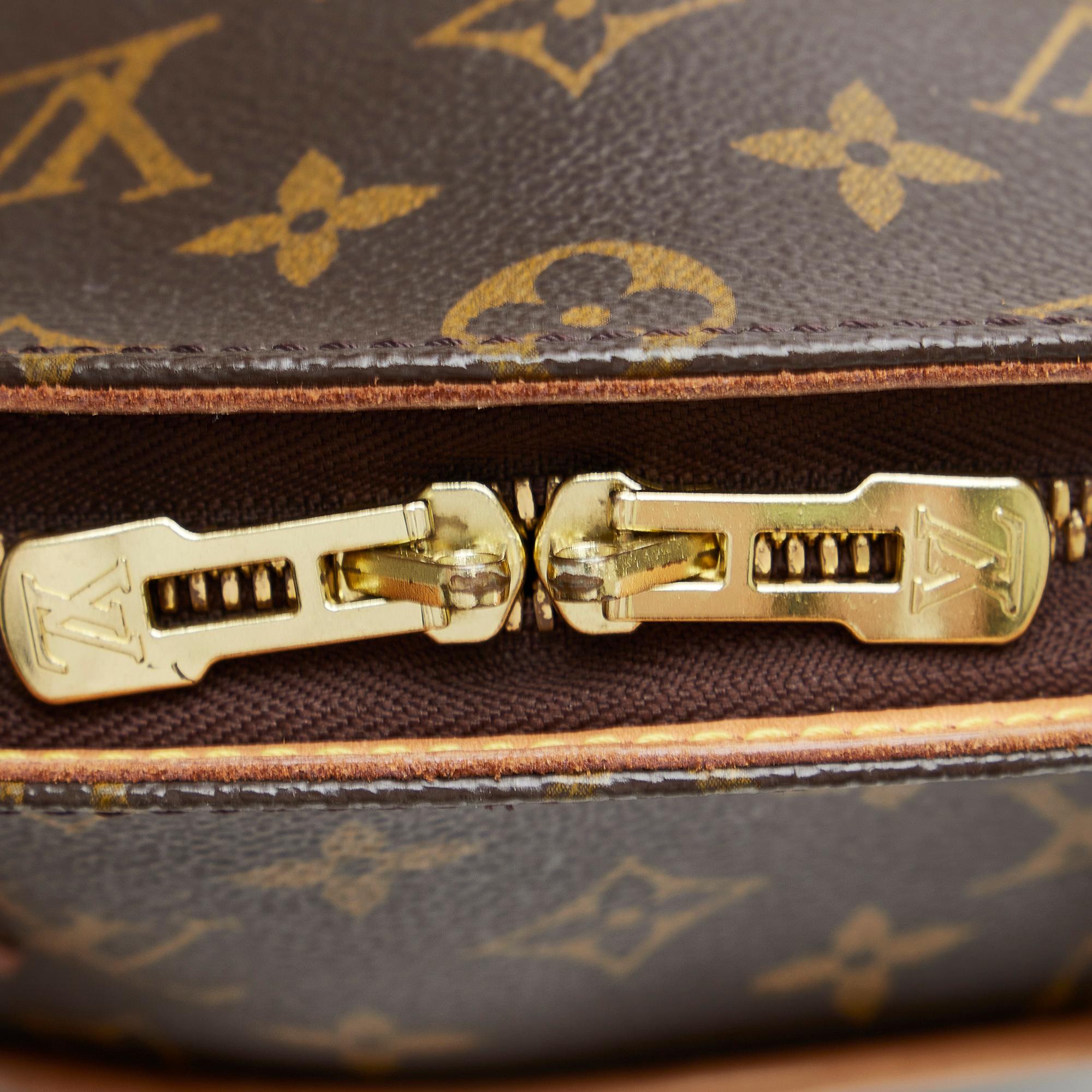 Louis Vuitton Monogram Ellipse PM (SHG-yfJeqt)