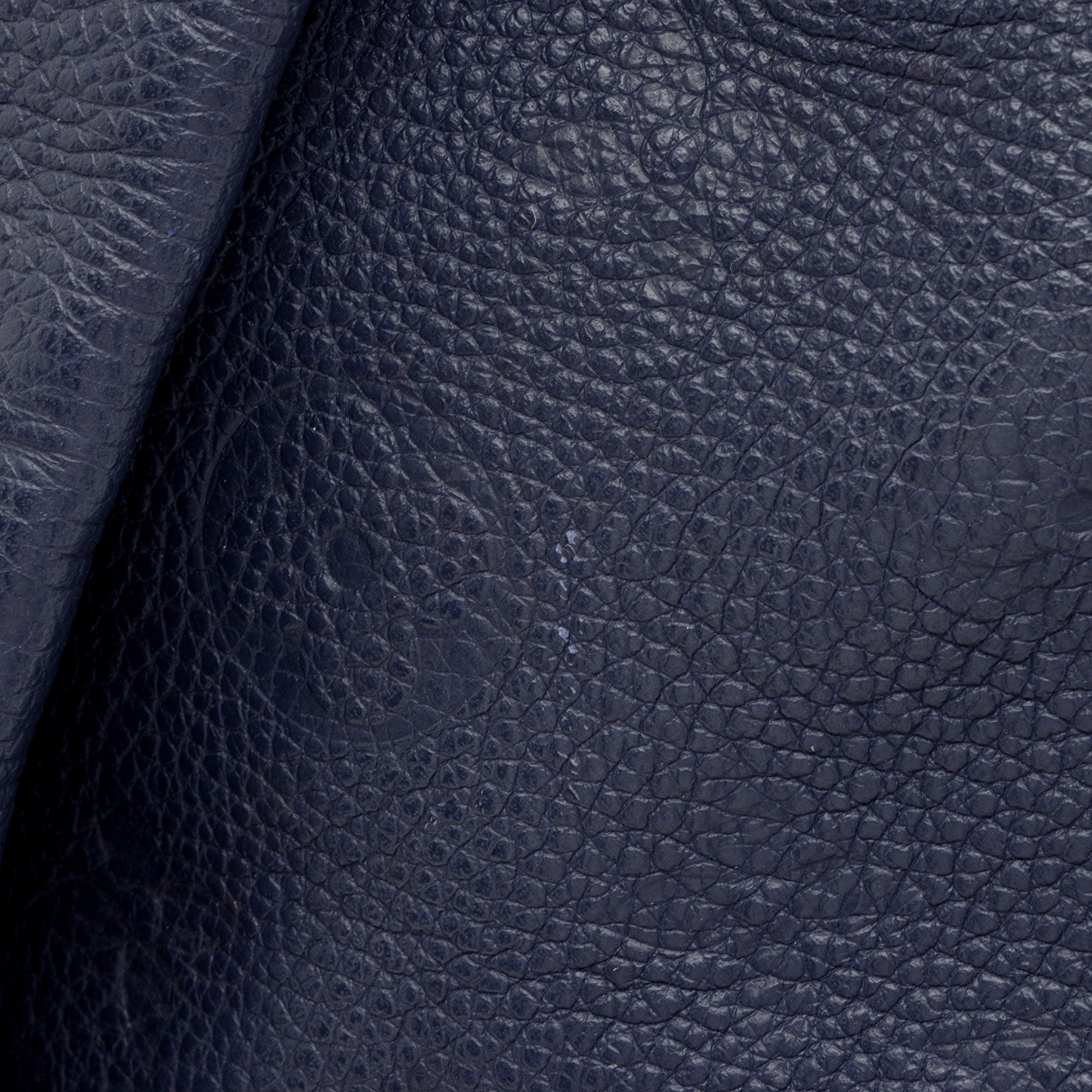 Louis Vuitton Monogram Empreinte Artsy MM Shoulder Bag (SHF-E7RR7v)