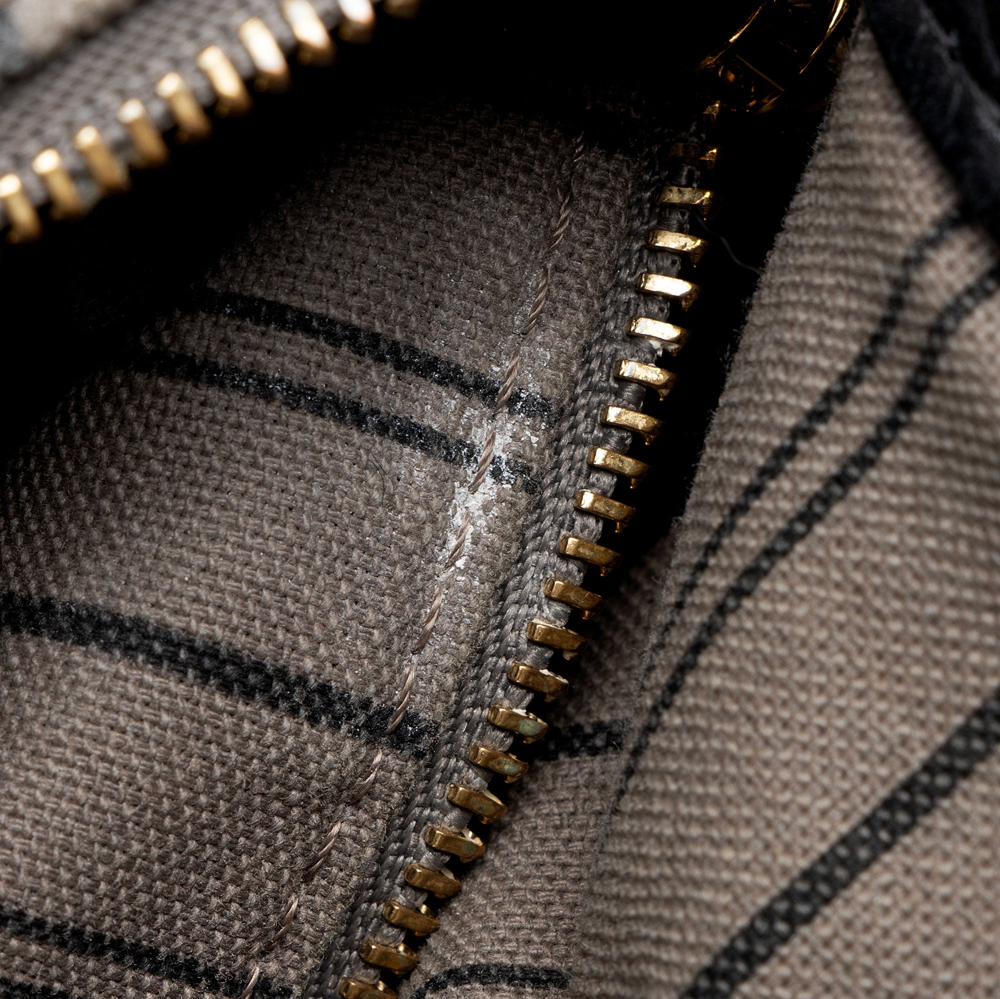 Louis Vuitton Monogram Empreinte Artsy MM Shoulder Bag