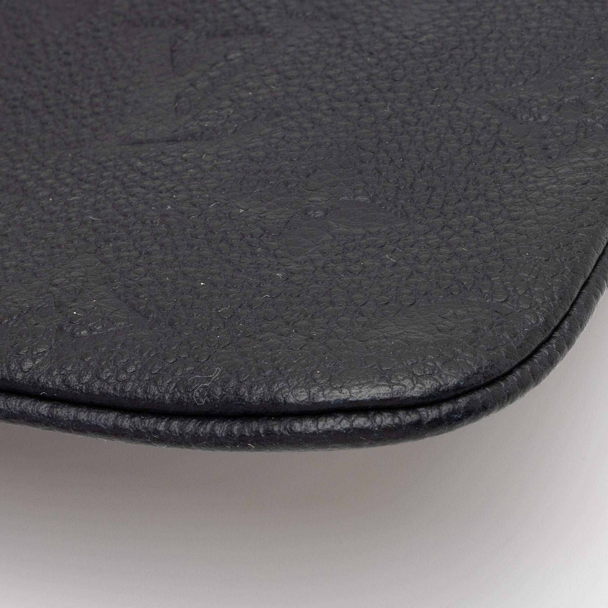 Louis Vuitton Monogram Empreinte Citadine GM Pochette (SHF-GTY1Xl)